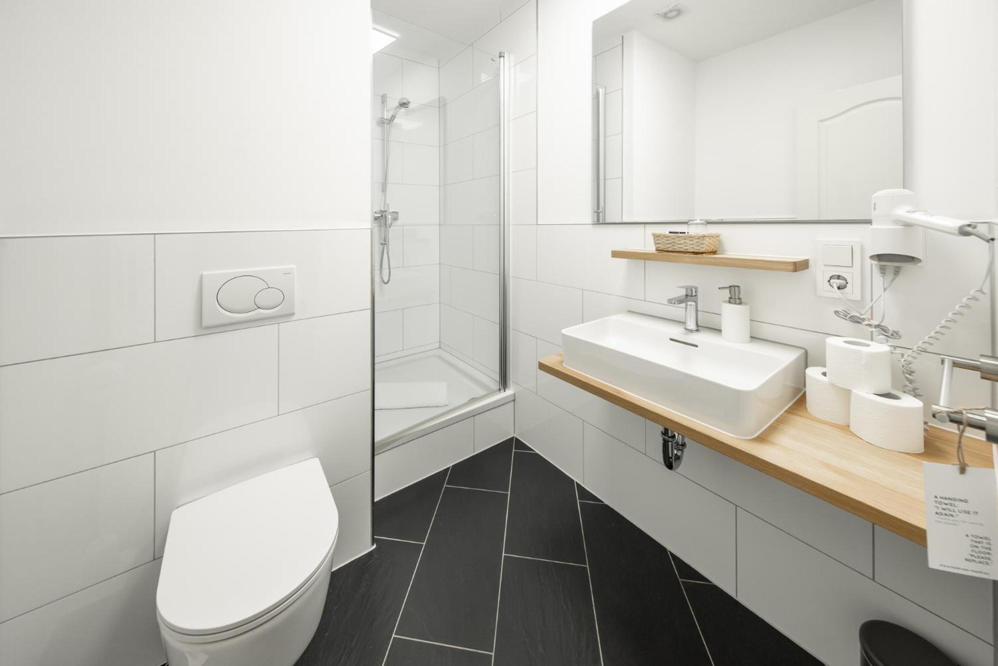 Single Room photo 2
