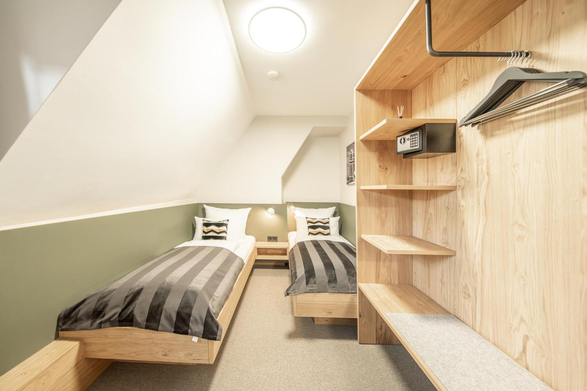 Standard Twin Room photo 3