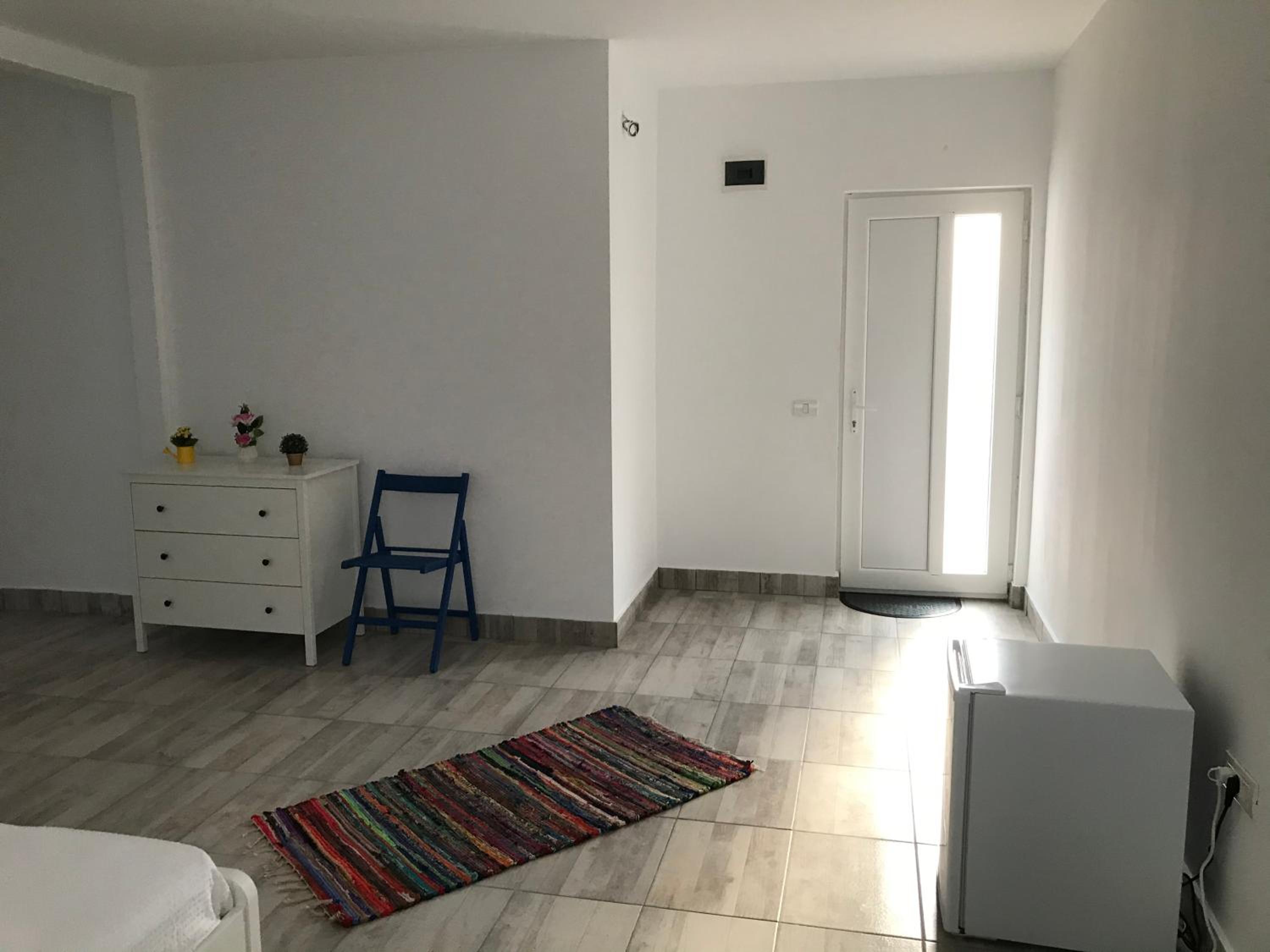 Apartment - Photo 4