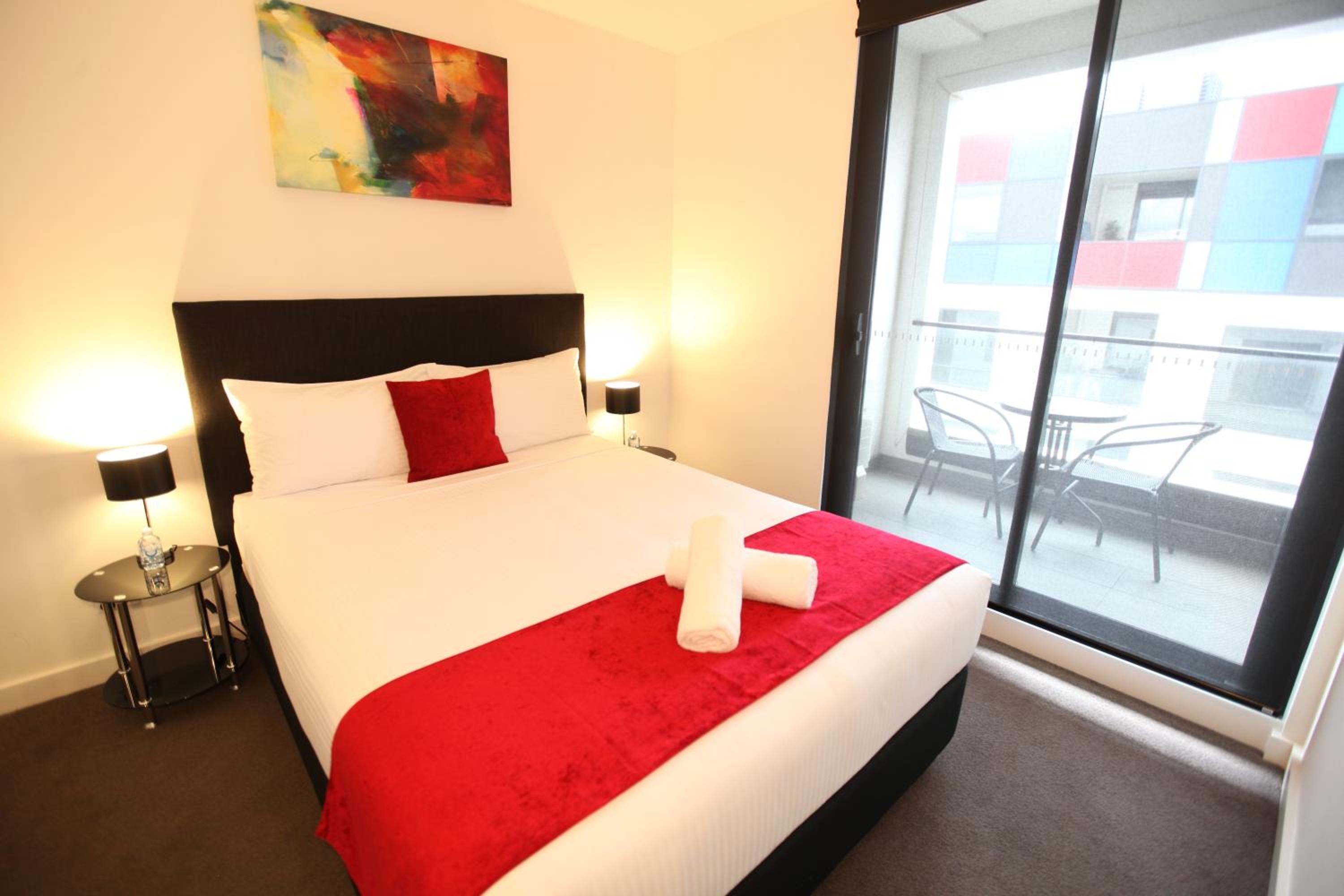 One-Bedroom Apartment - Photo 8