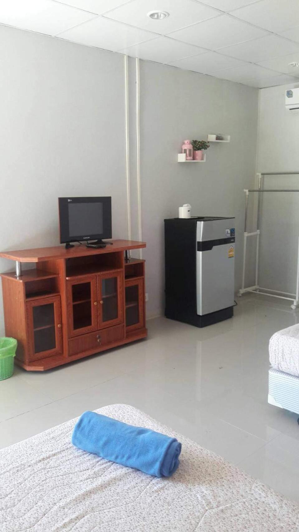 Standard Twin Room with Garden View photo 3