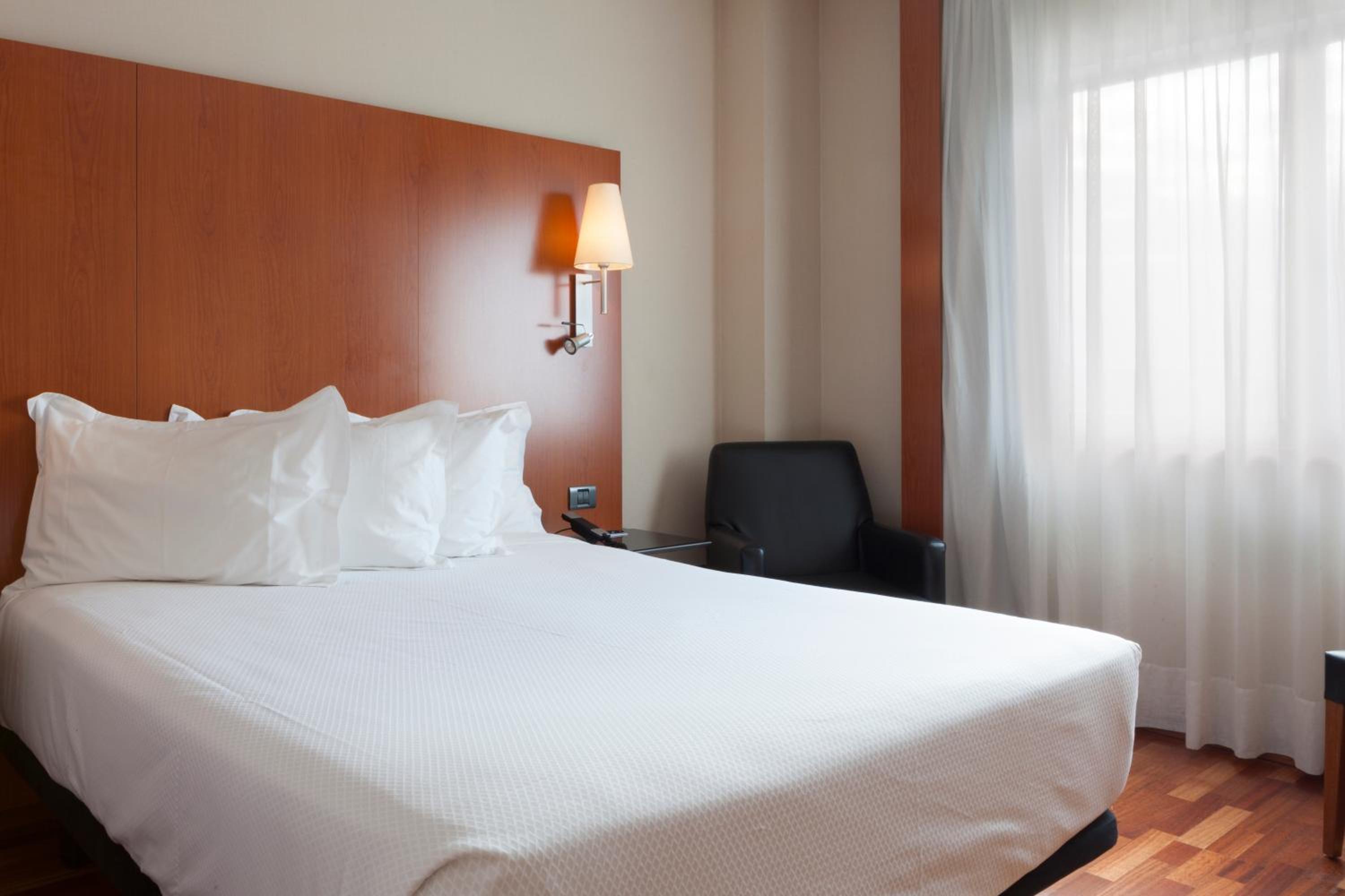 Double Room - Photo 4