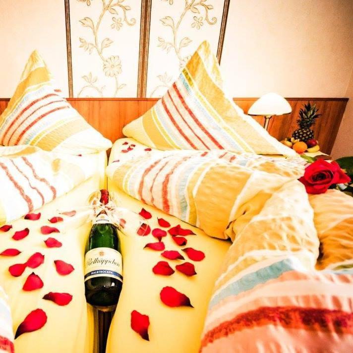 Standard Double Room - Photo 5
