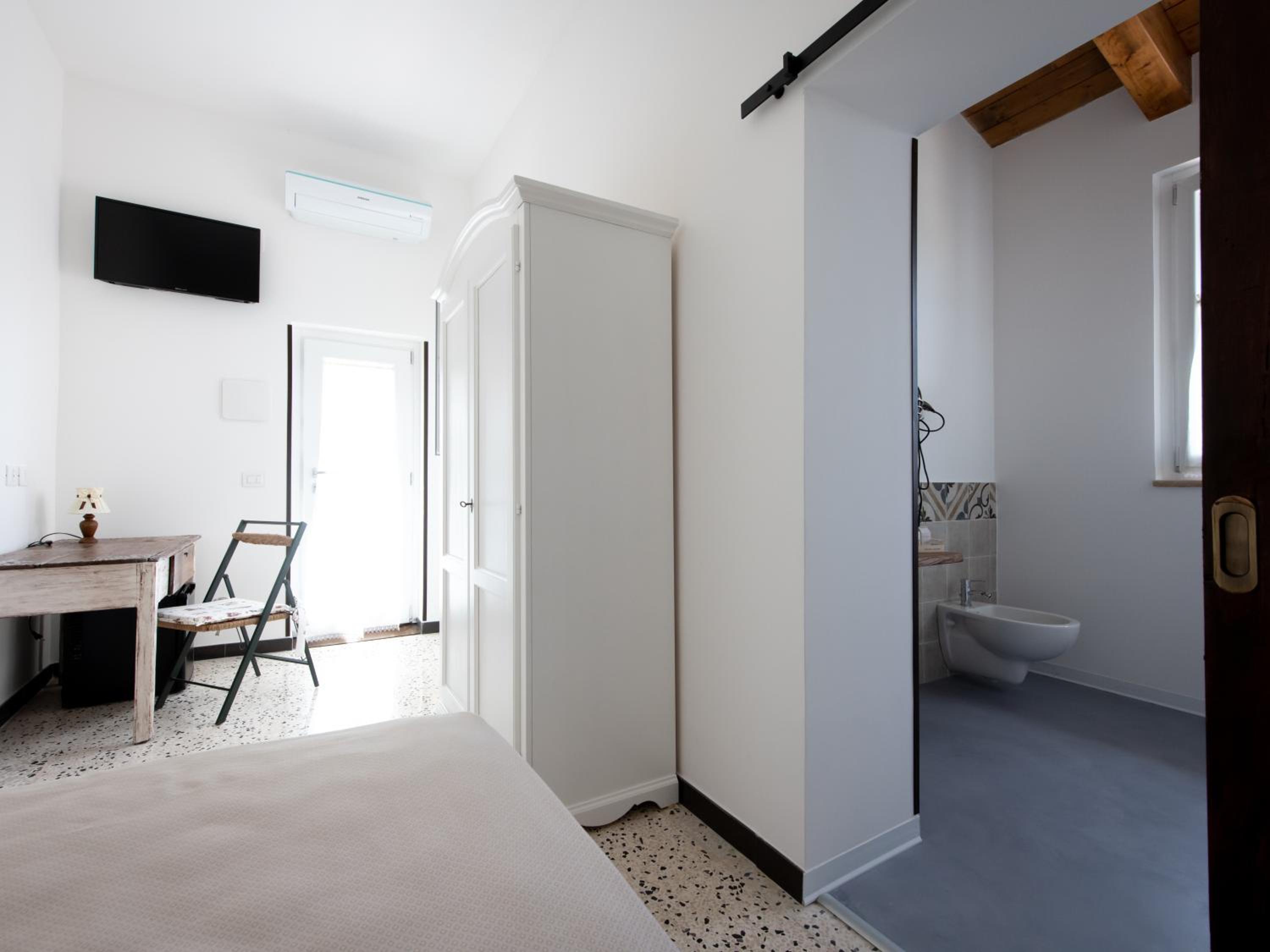 Deluxe Single Room photo 2