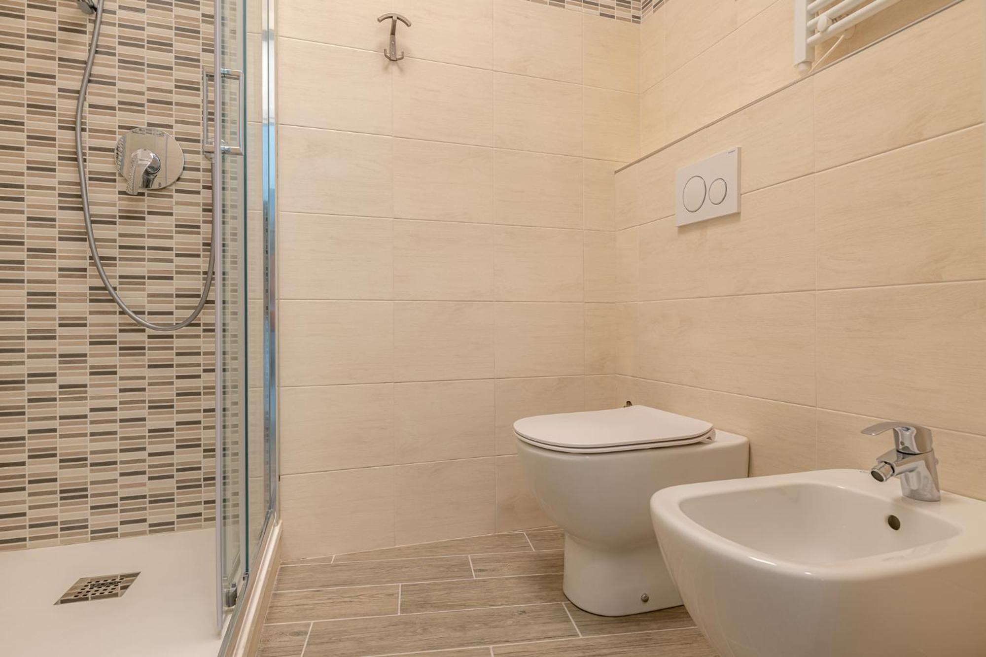 Apartment - Ground Floor - Photo 3
