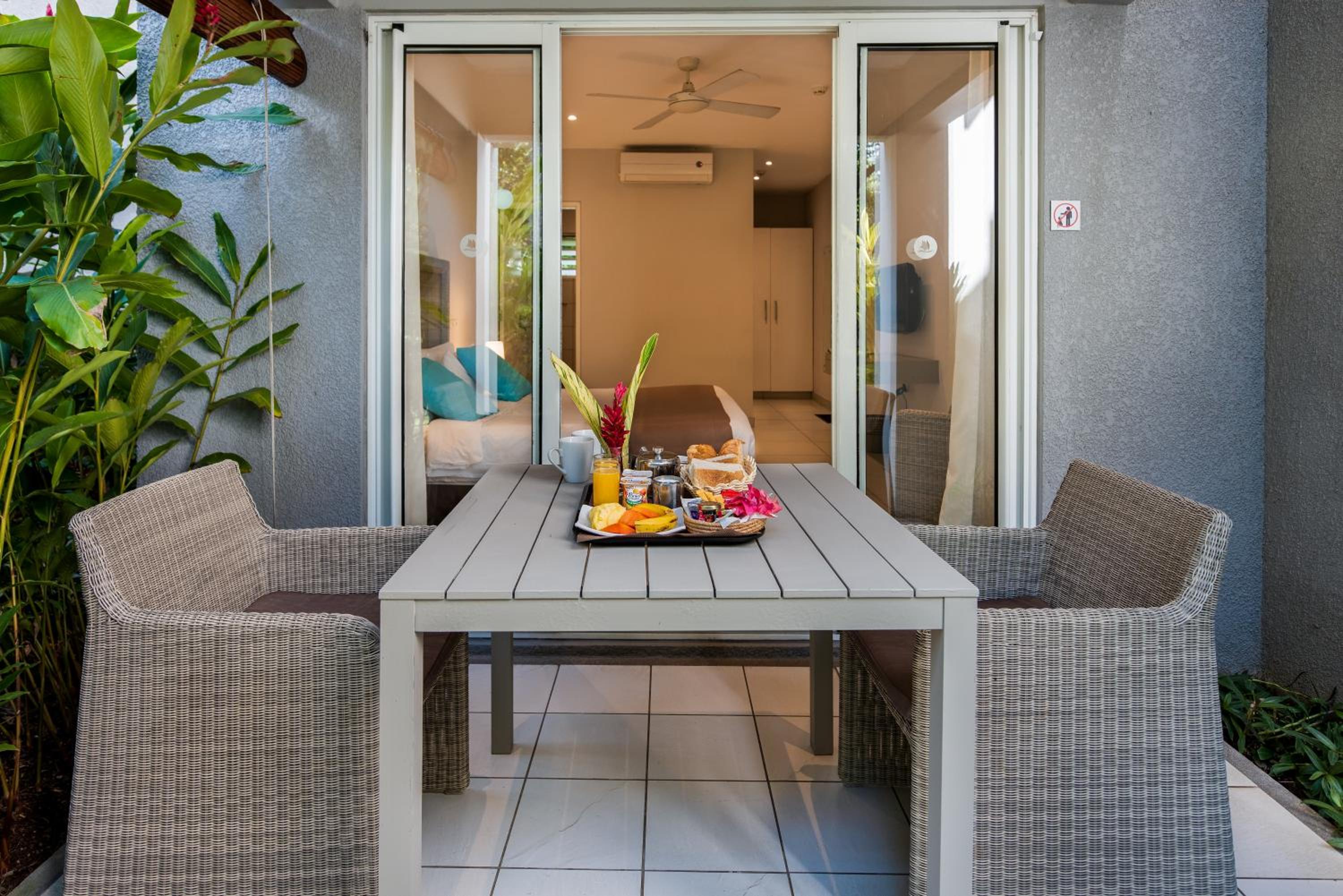 Studio with Garden View - Photo 7