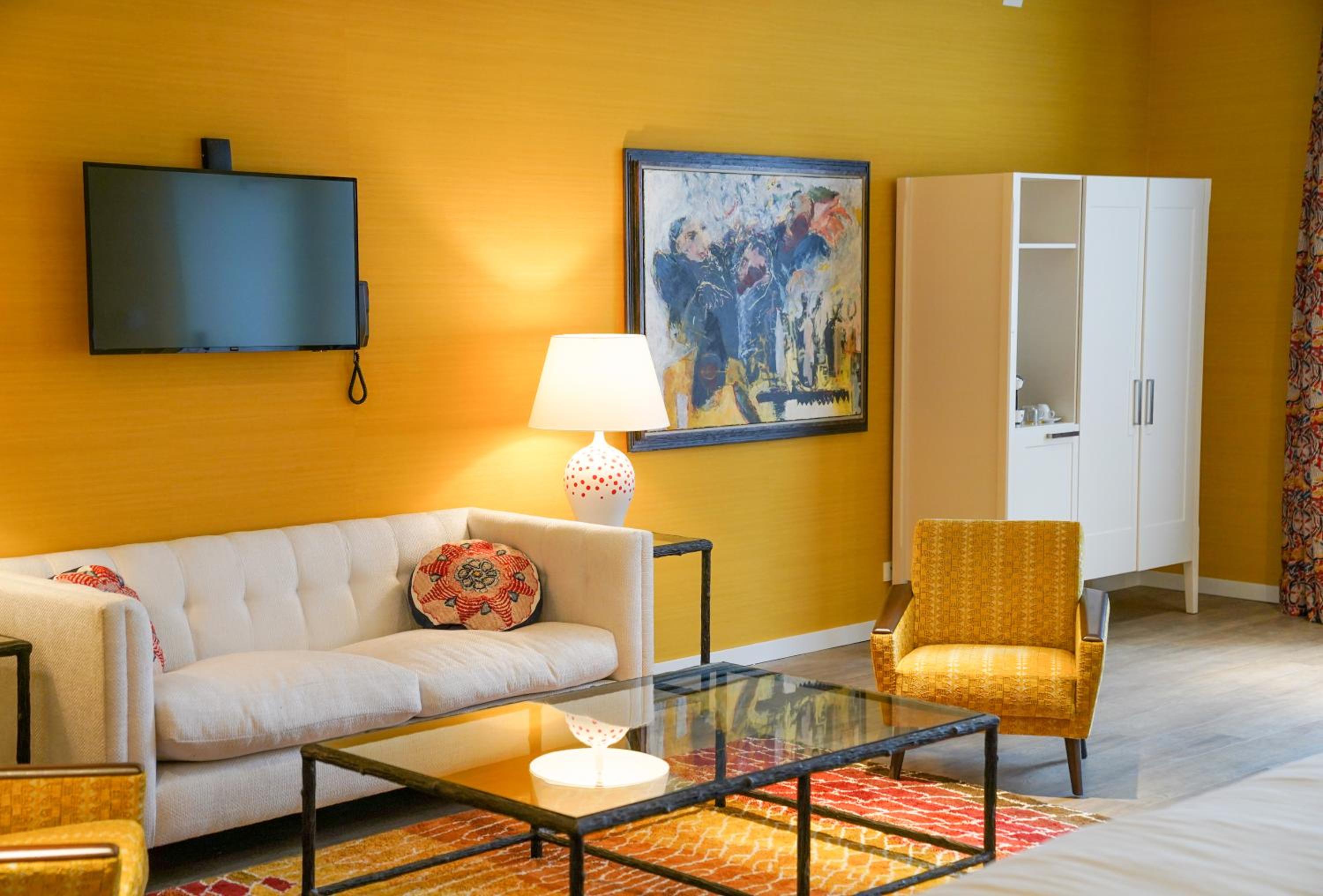Suite photo 1