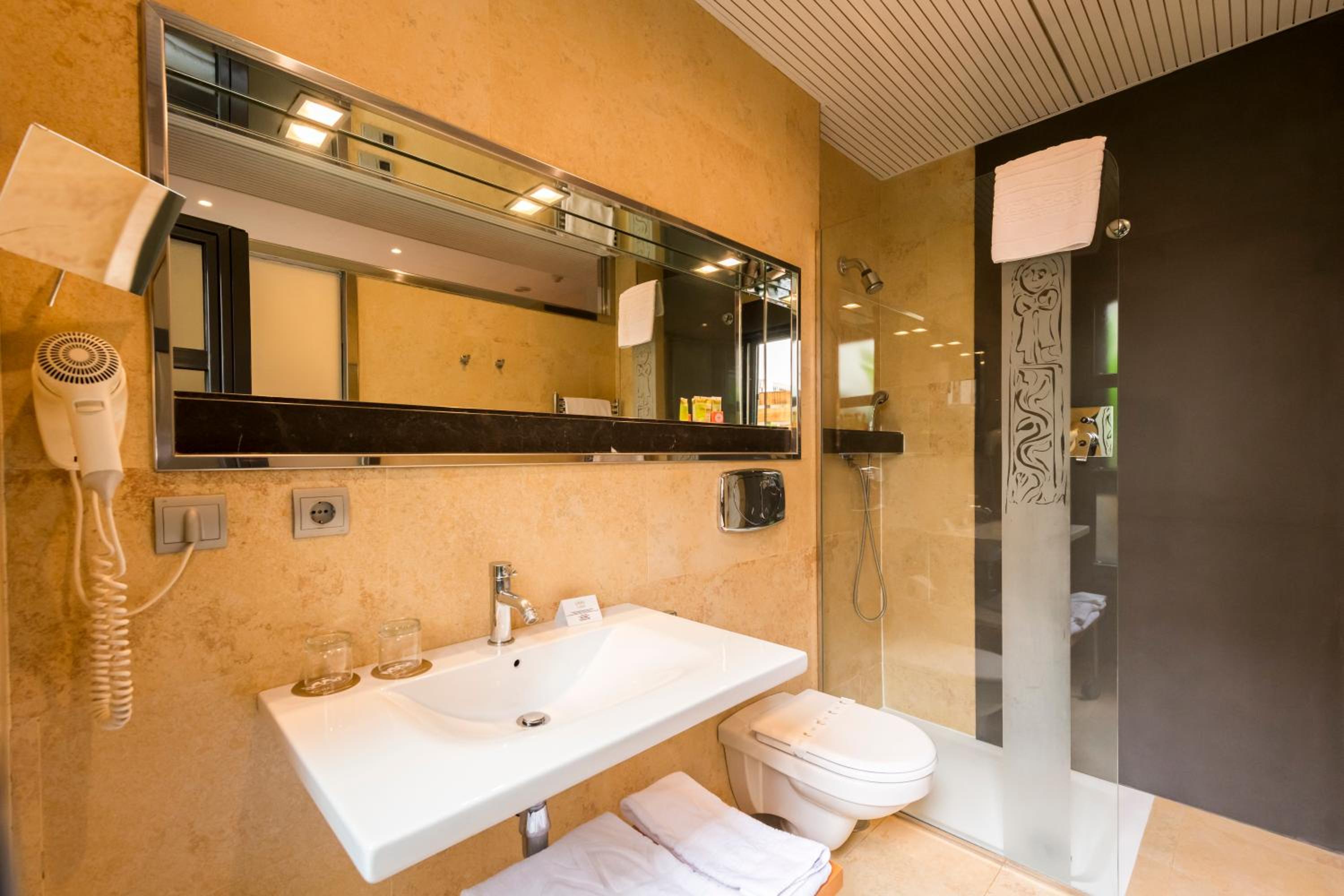 Habitación Doble o con Dos Camas