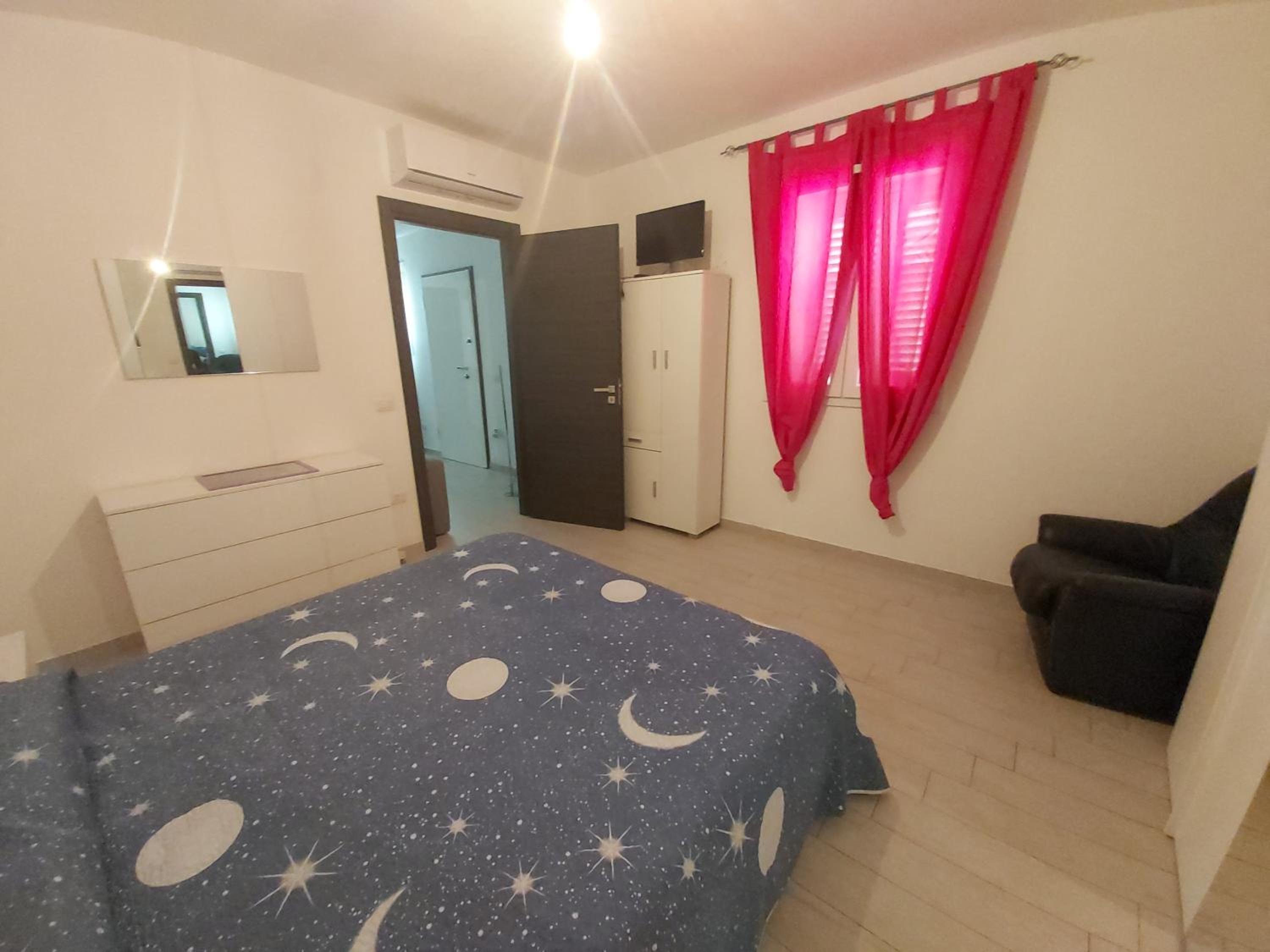 Apartment with Garden View - Photo 14