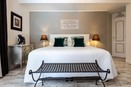 Deluxe Double Room with Pool Access photo 3