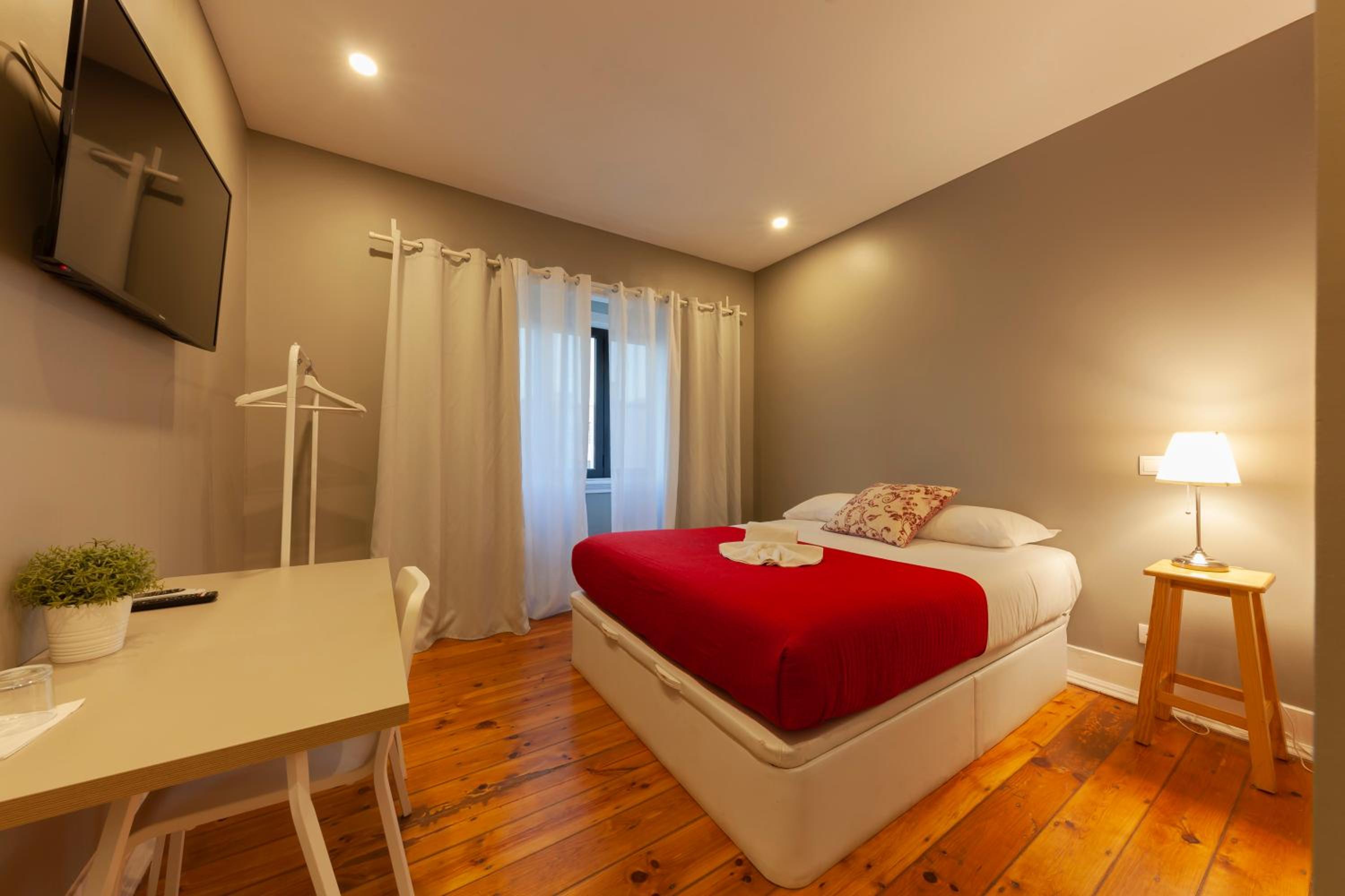 Deluxe Queen Room photo 2