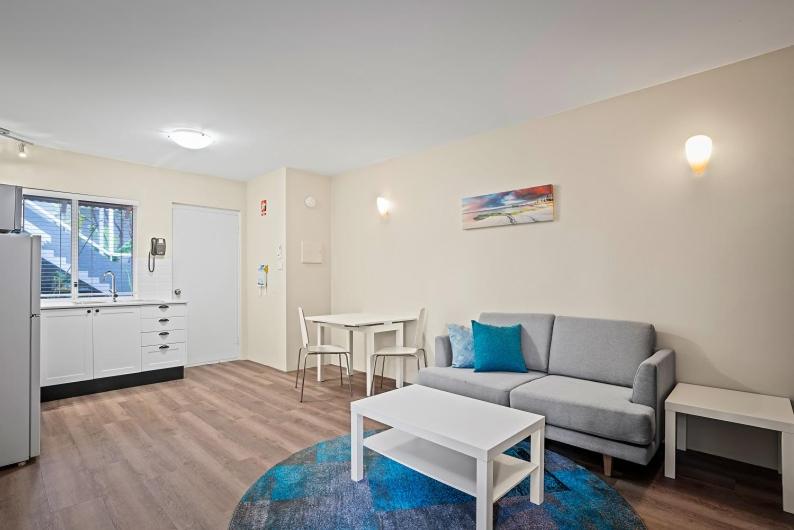 One-Bedroom Apartment photo 3