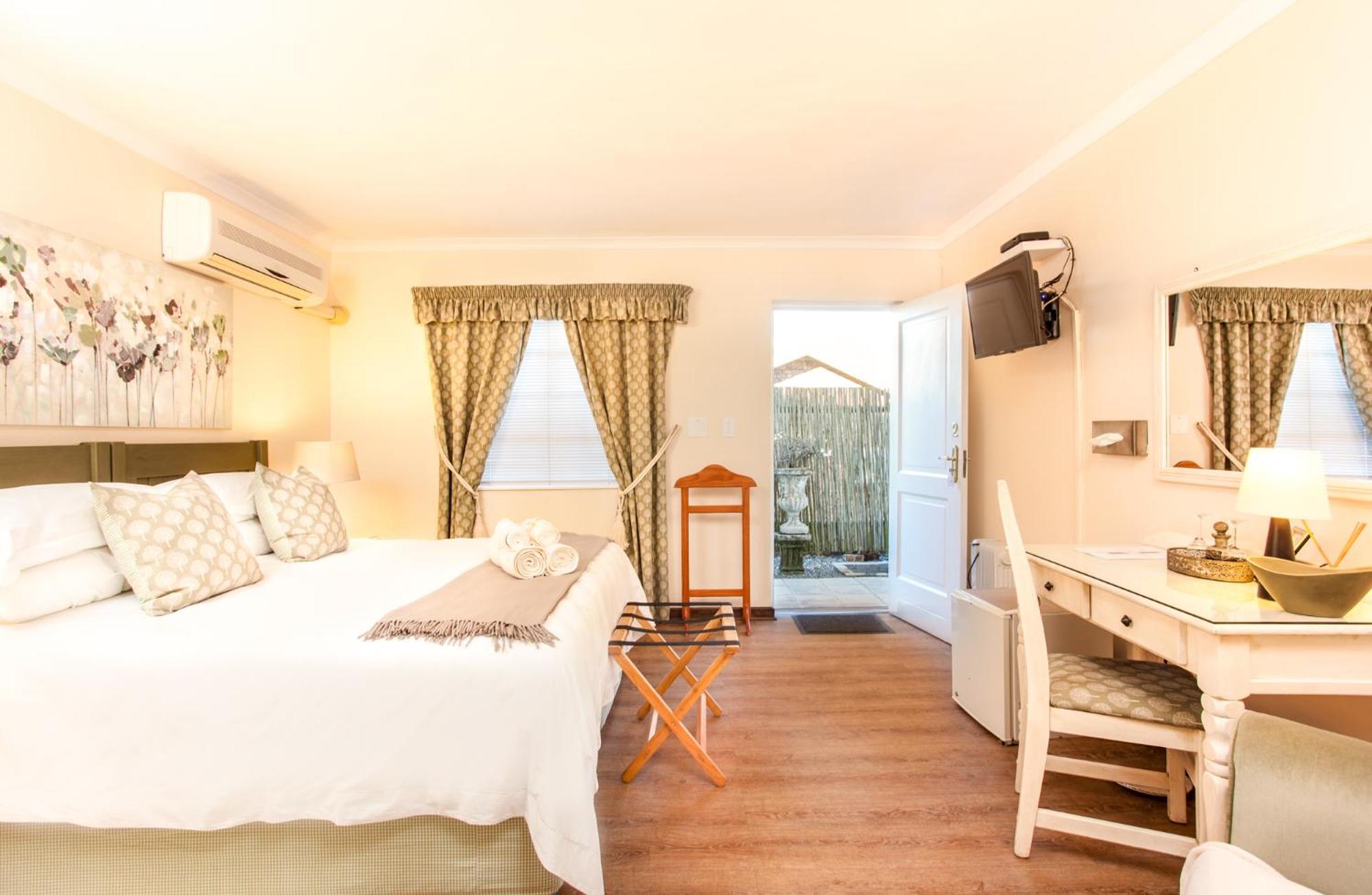 Superior King Room photo 3