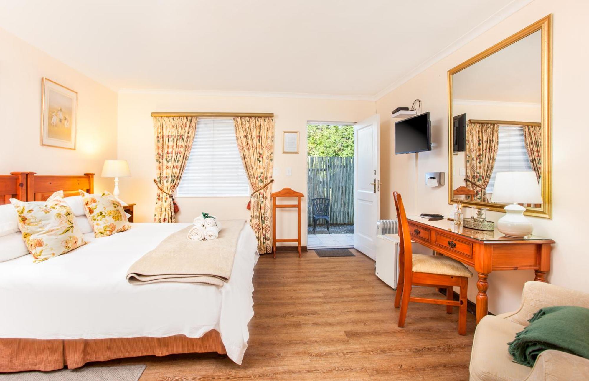 Superior King Room photo 2