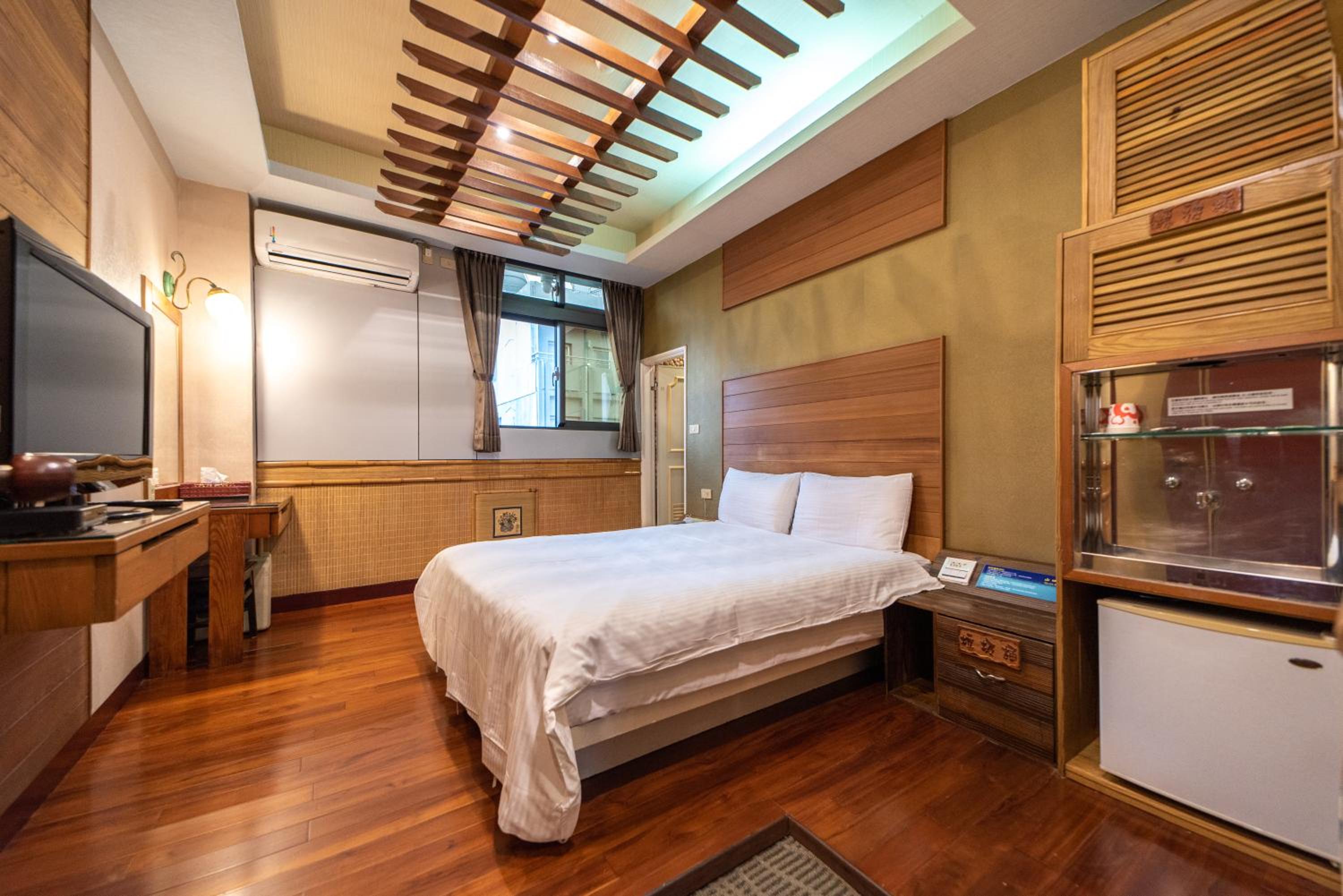 Economy Double Room - Photo 4