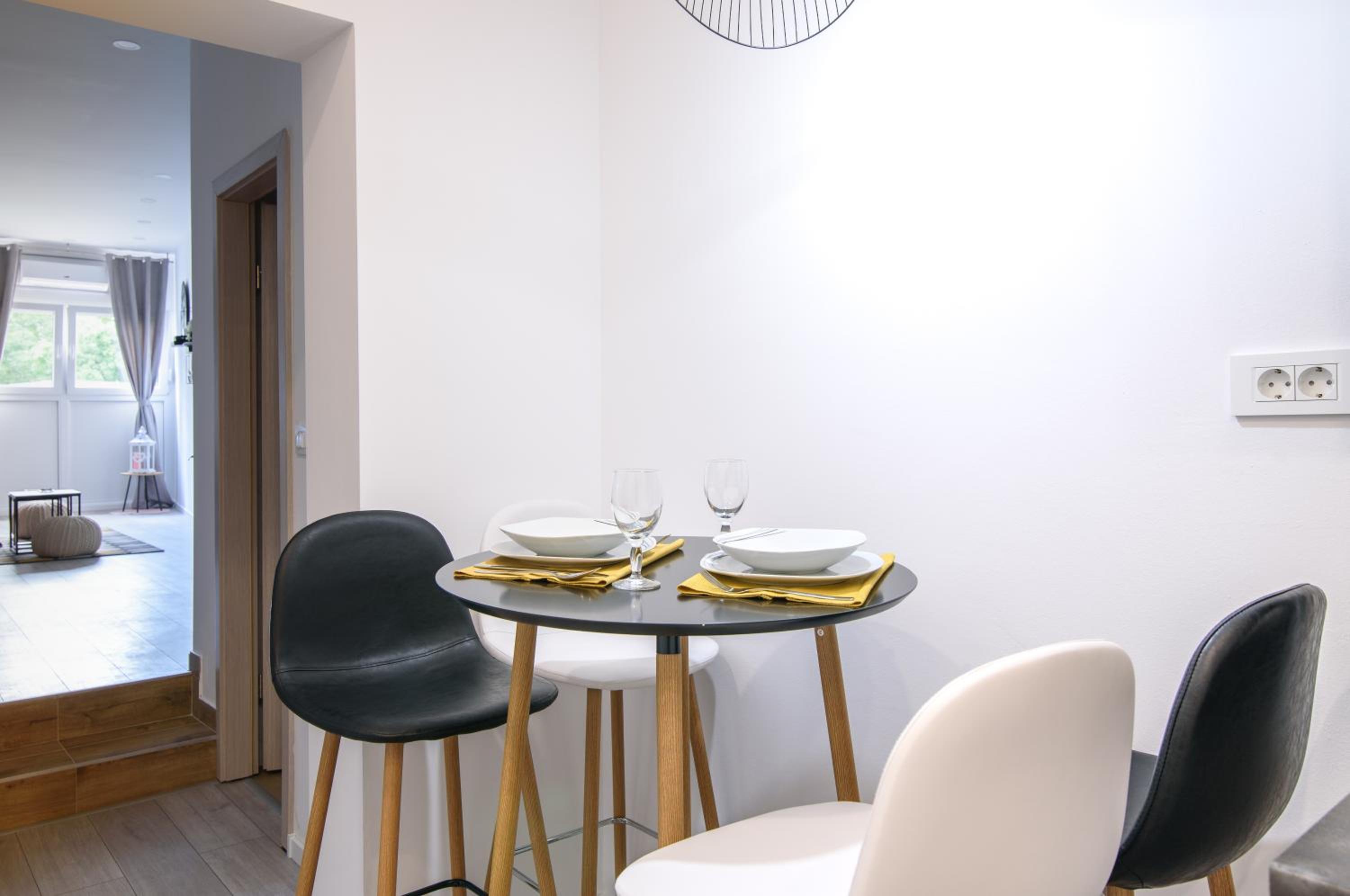 One-Bedroom Apartment - Photo 20