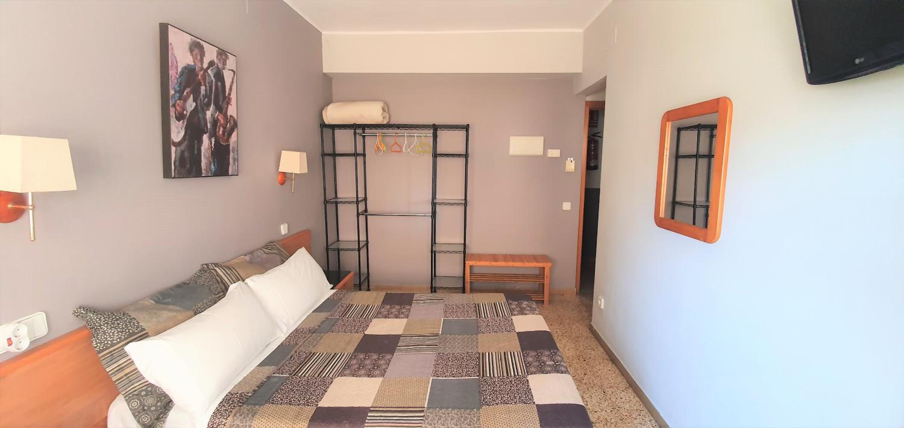 Double or Twin Room - Photo 7