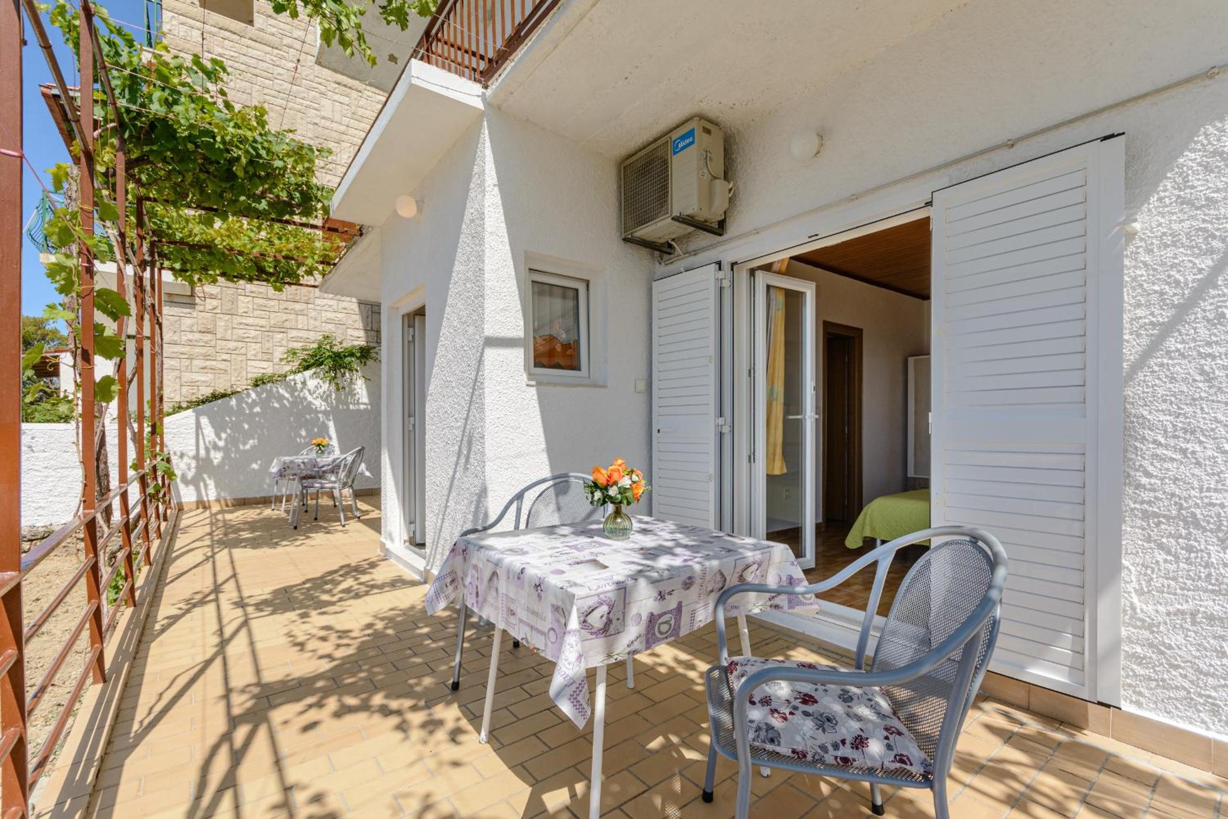 Double Room with Terrace and Sea View   photo 3