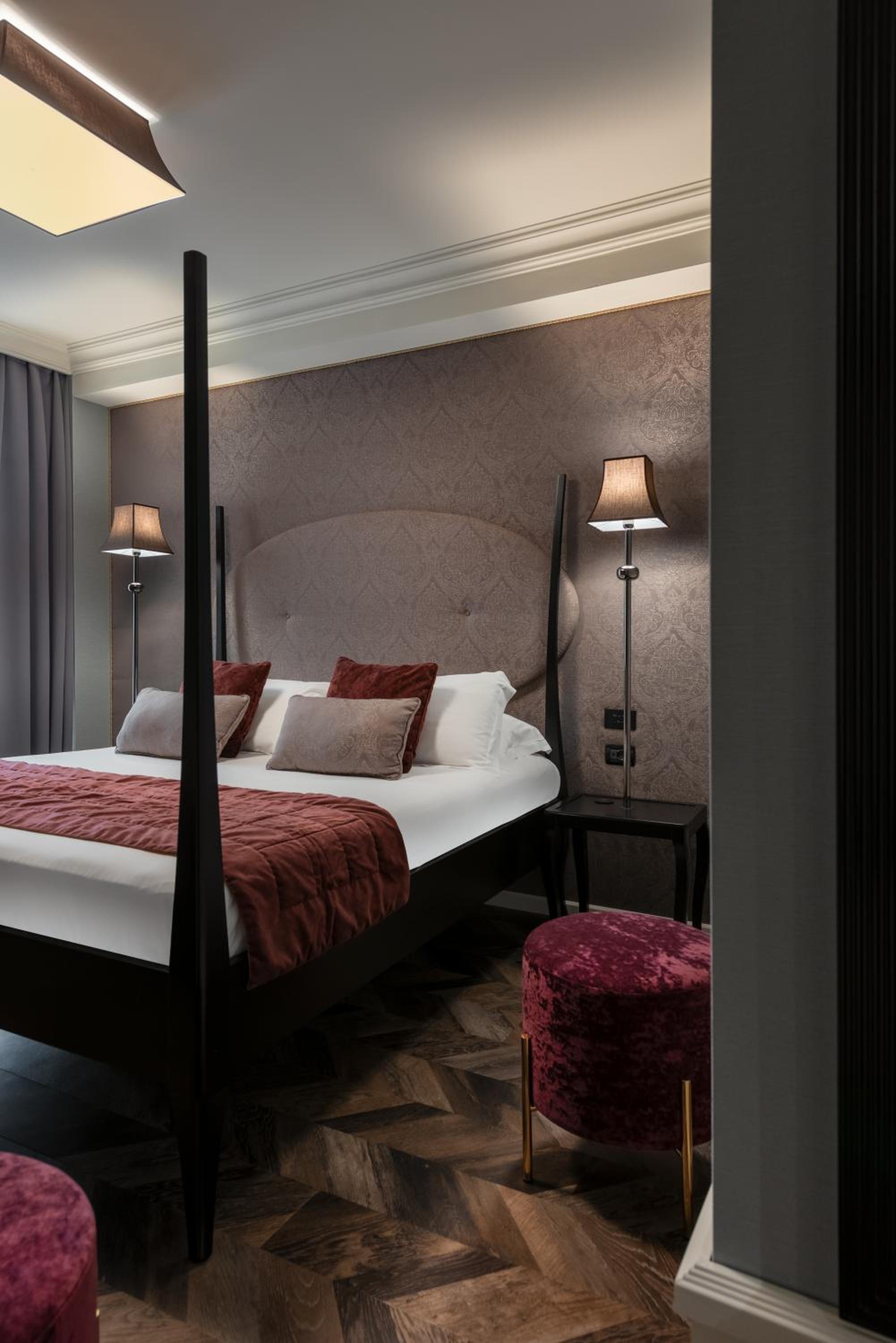 Suite with City View - Photo 4