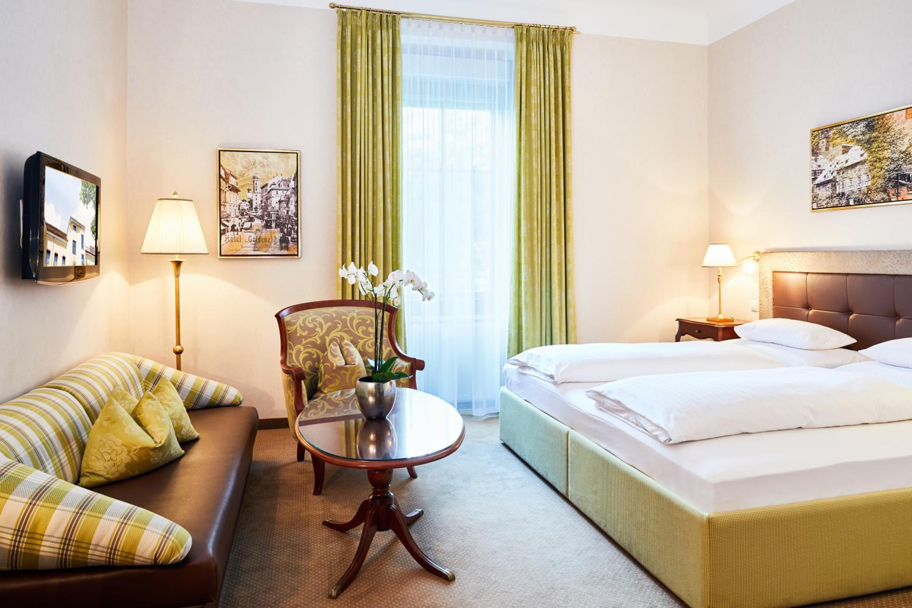 Standard Double Room - Photo 1
