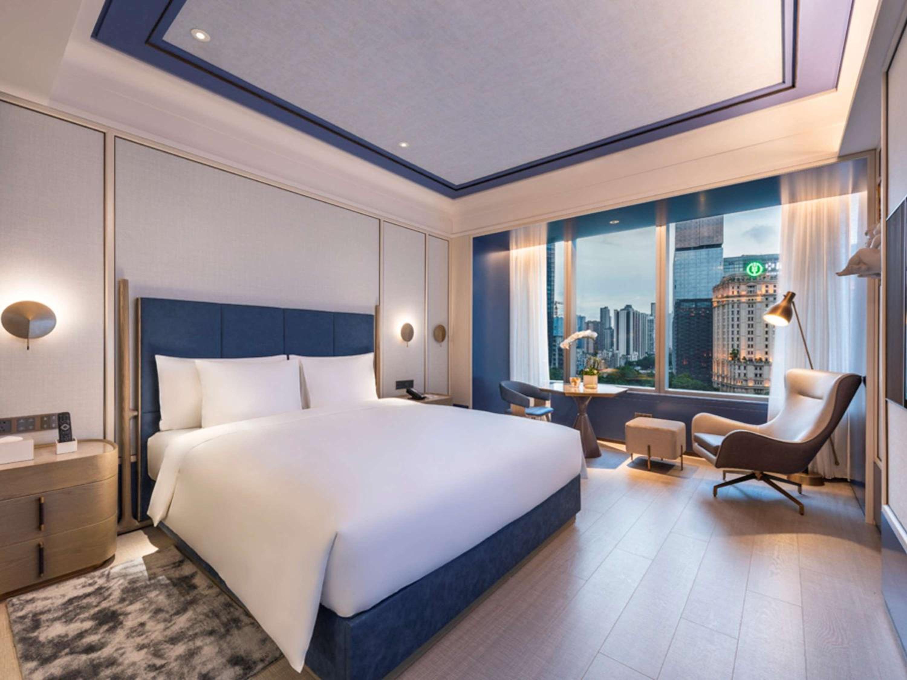 Superior room with 1 king-size bed photo 2