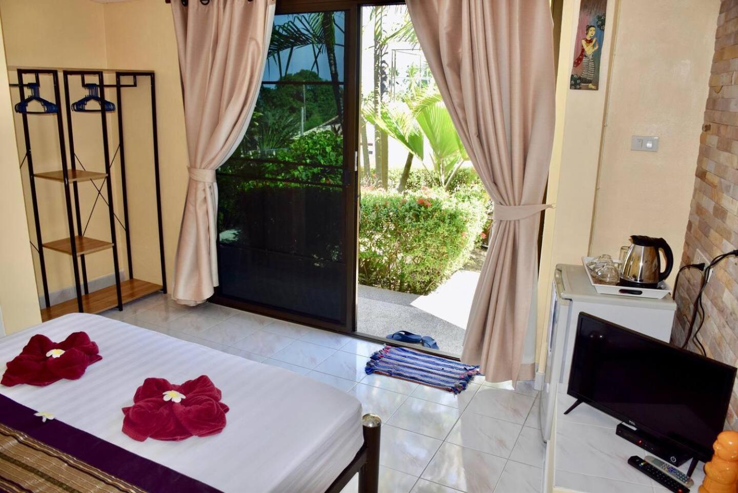 Bungalow with Garden View photo 1