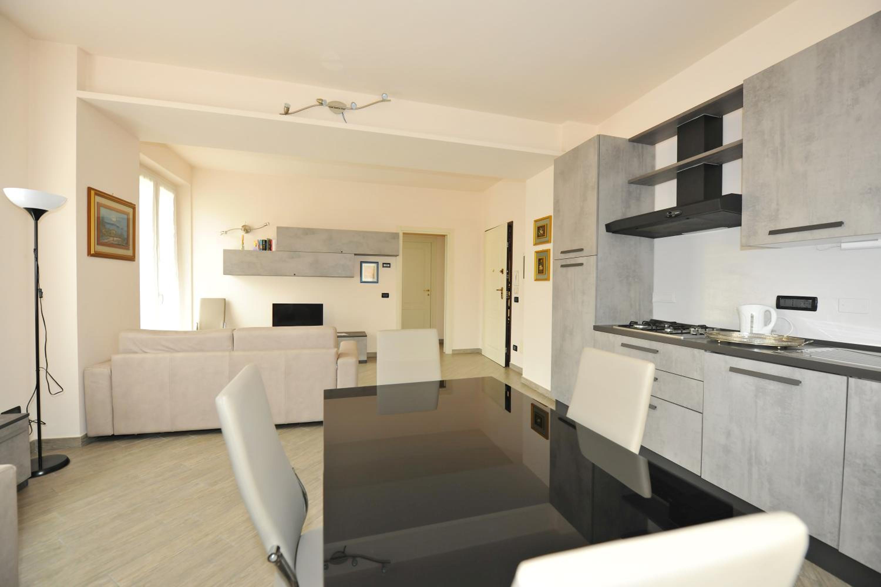 One-Bedroom Apartment - Photo 7