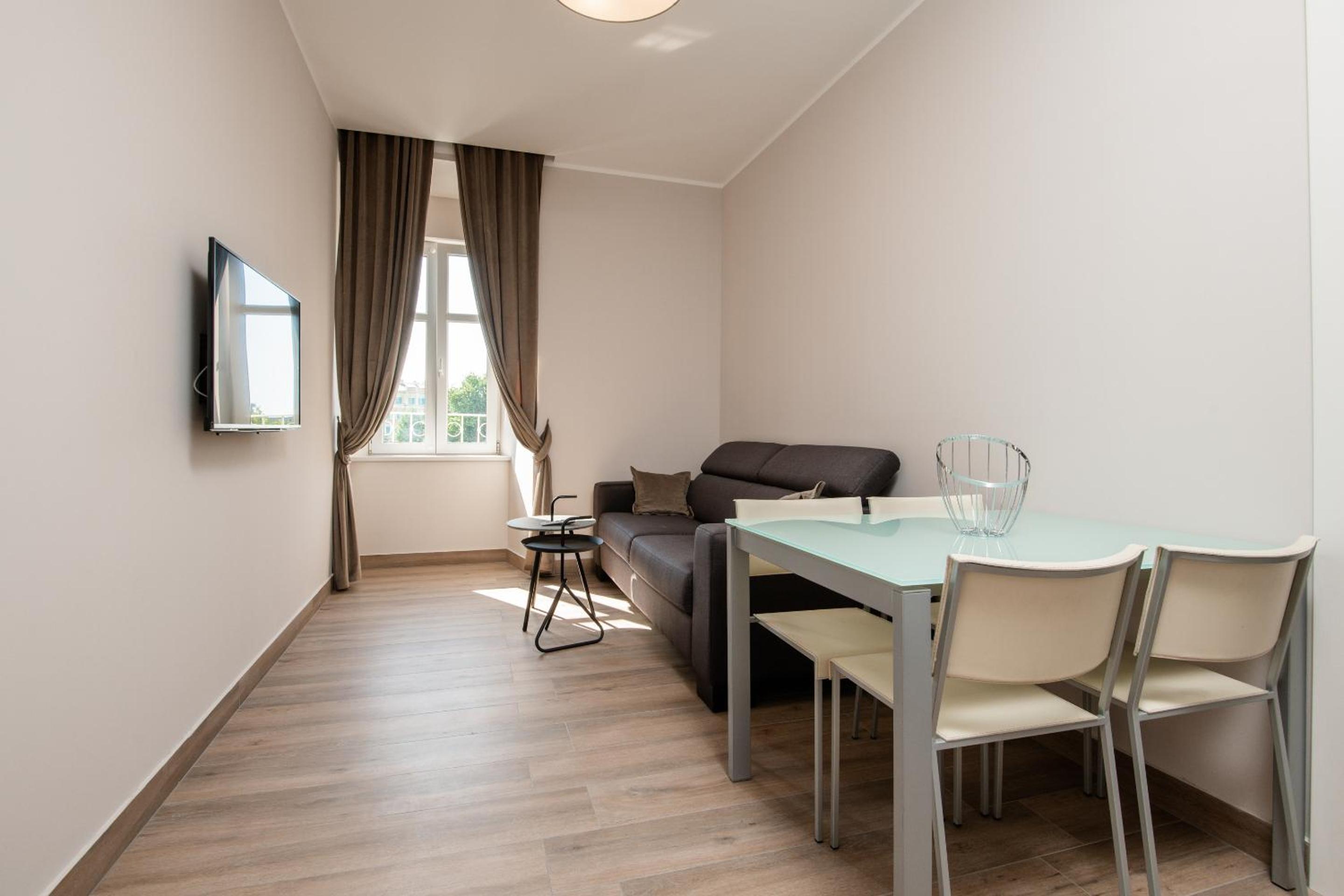 One-Bedroom Apartment - Photo 9
