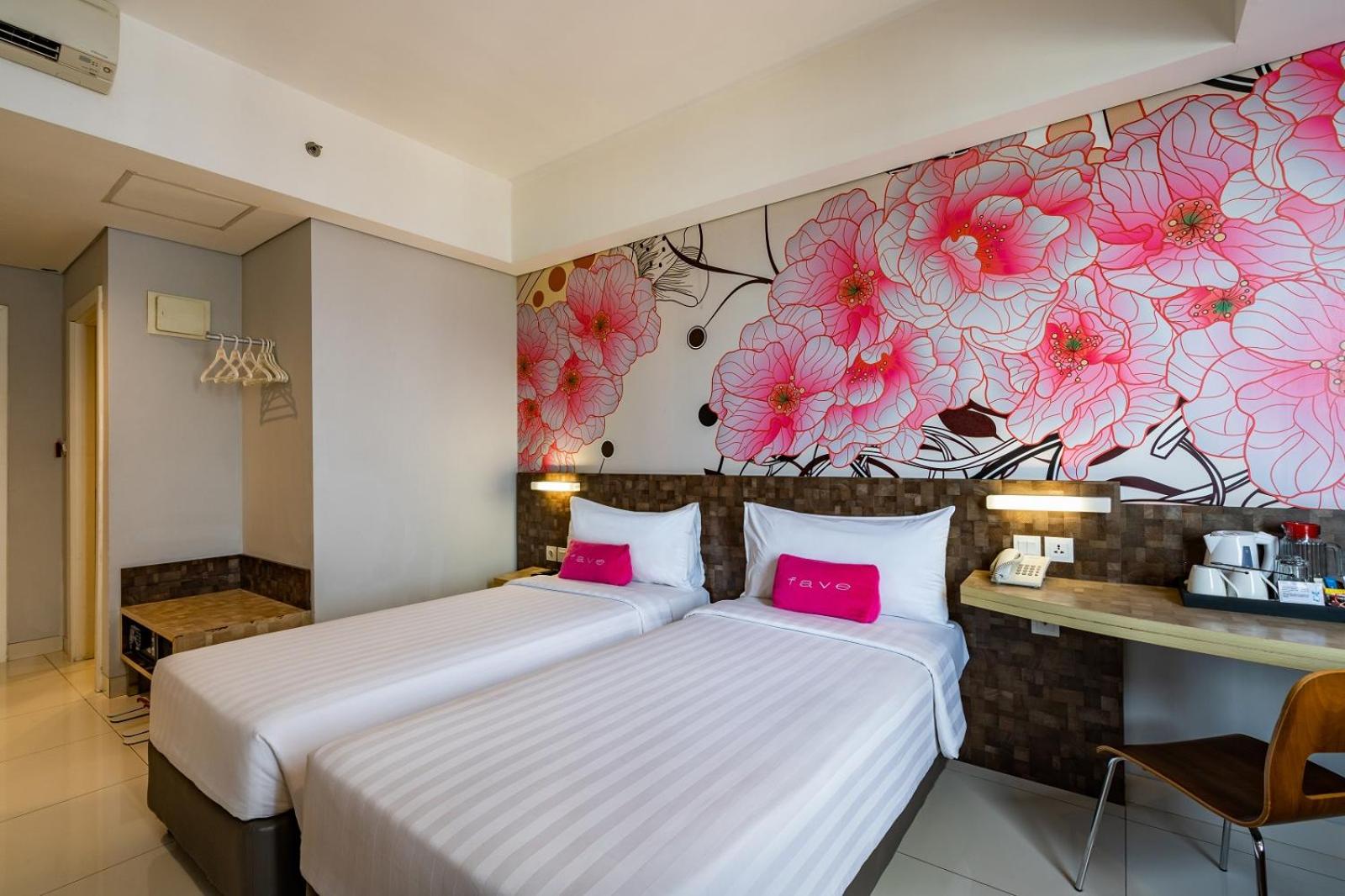 Superior Twin Room photo 2