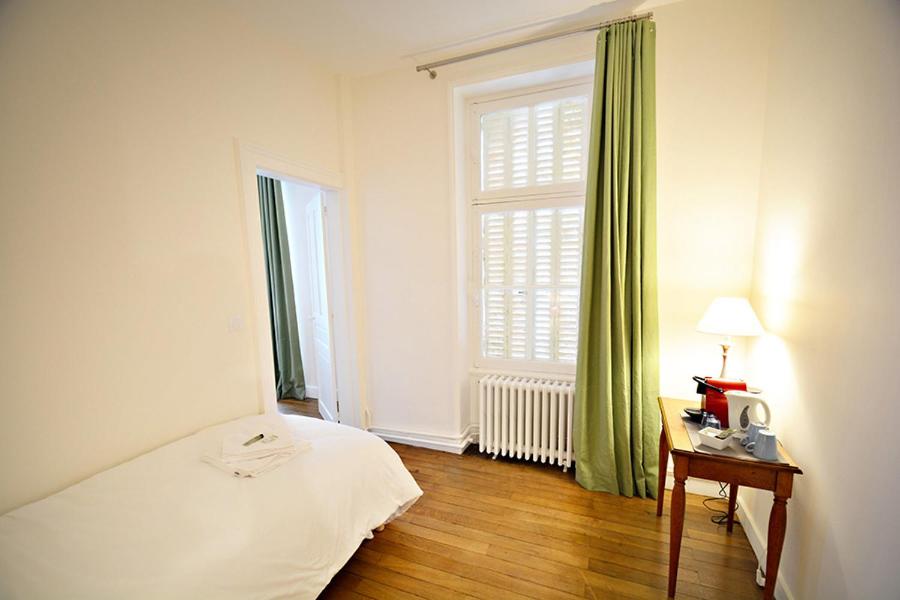 Deluxe Suite photo 2