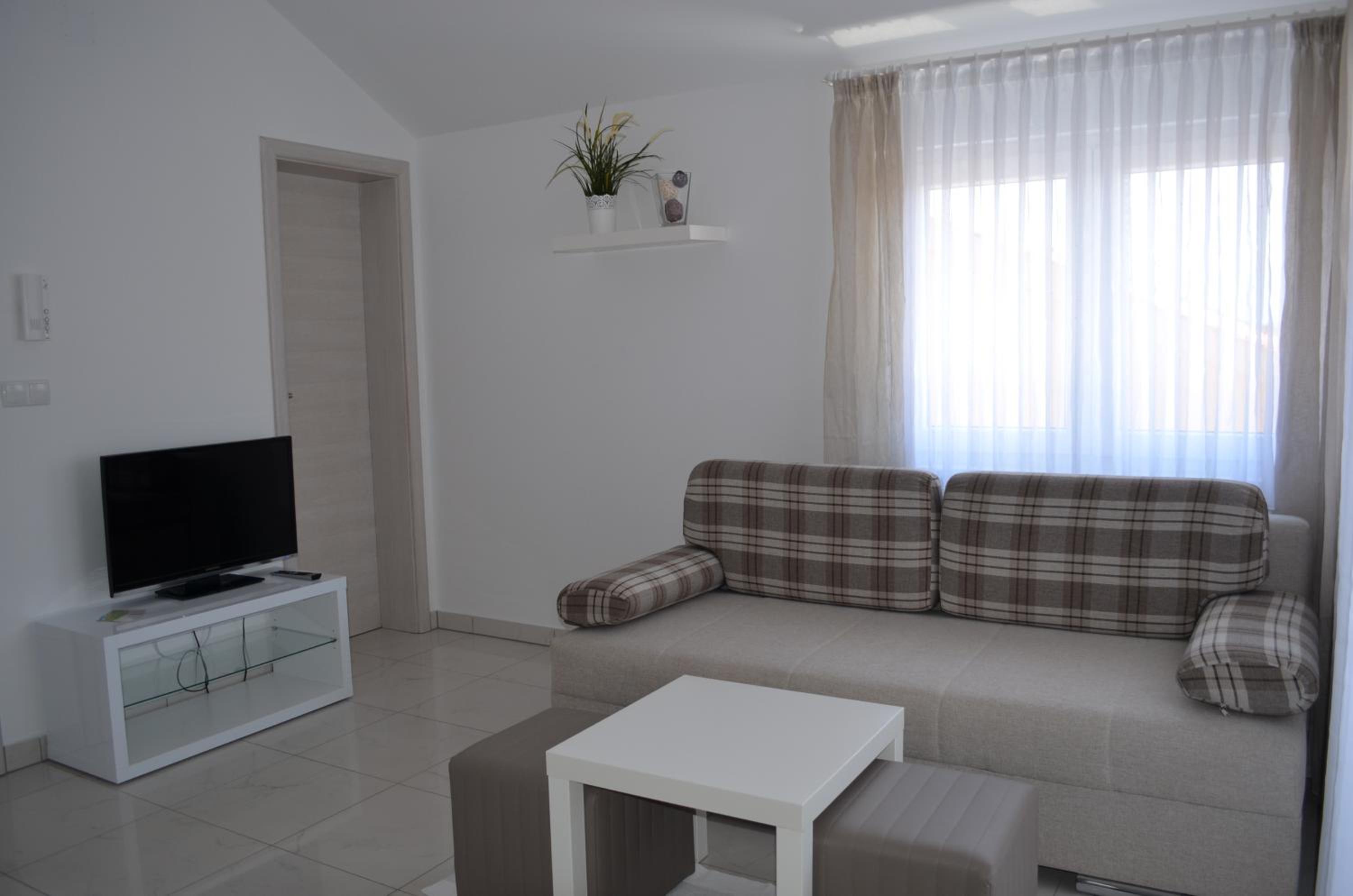 Apartment with Balcony photo 1