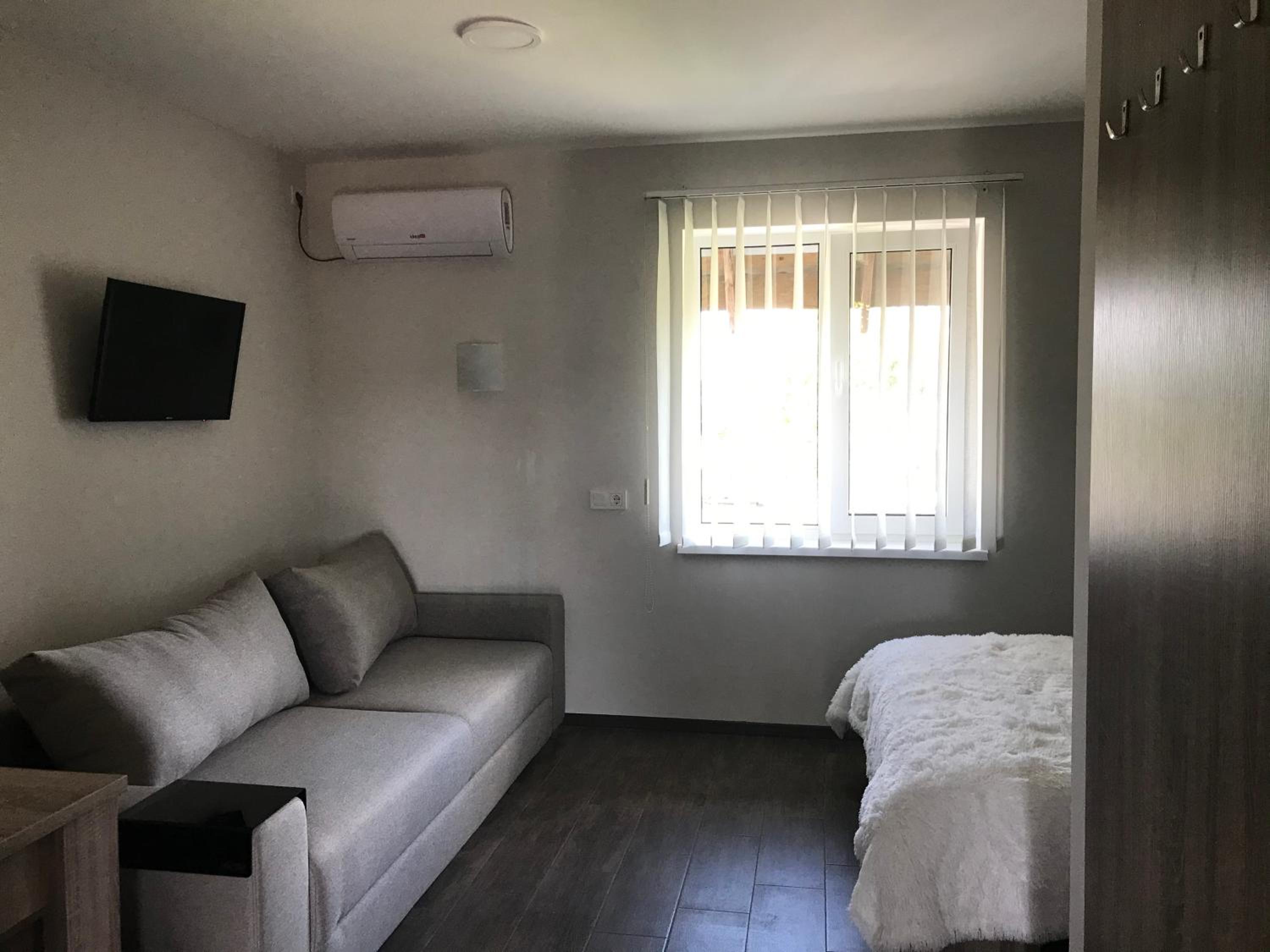 Triple Room with Terrace