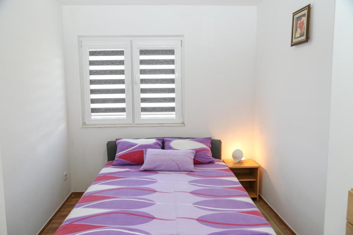 Studio Apartment photo 3