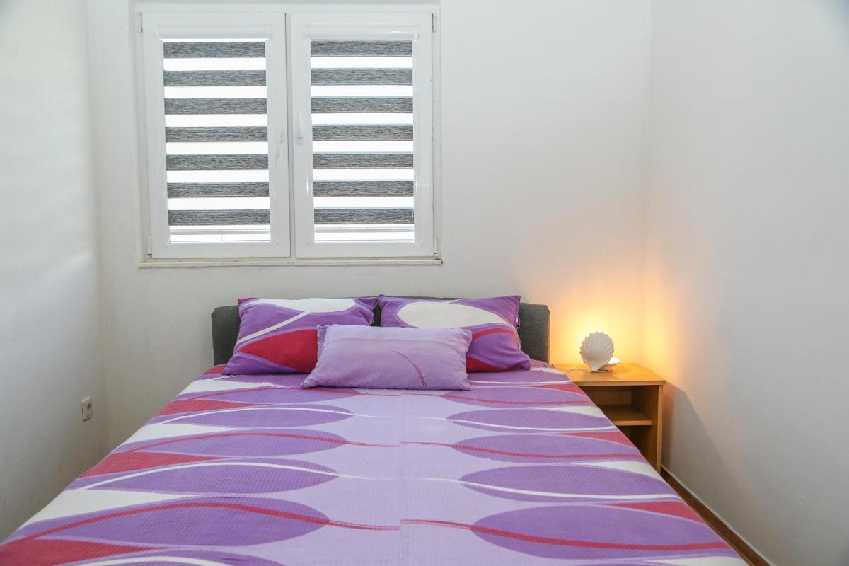 Studio Apartment photo 1