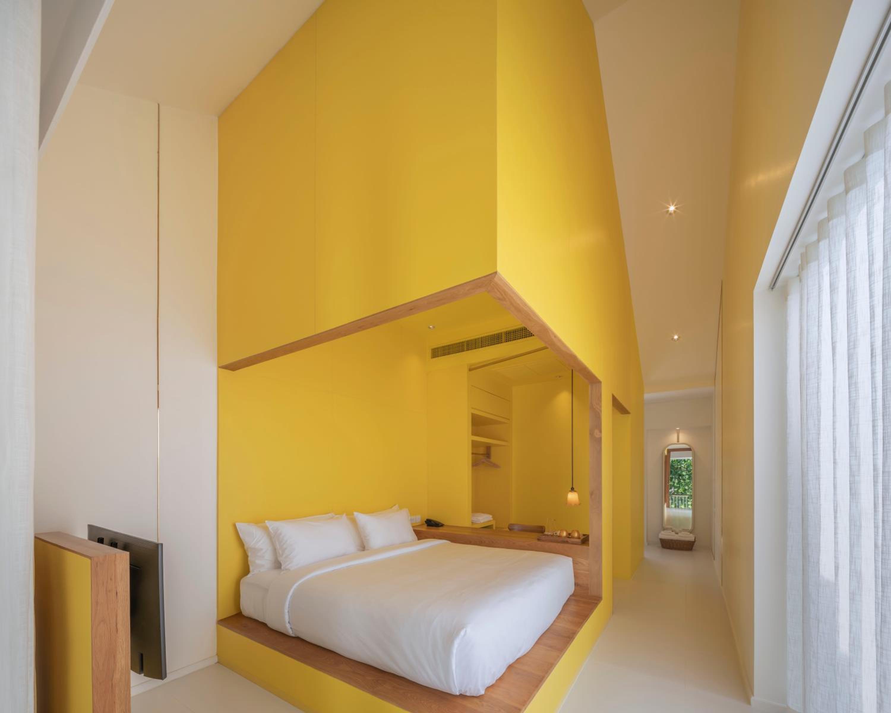 Deluxe River view Room with Balcony and Garden View - Photo 3