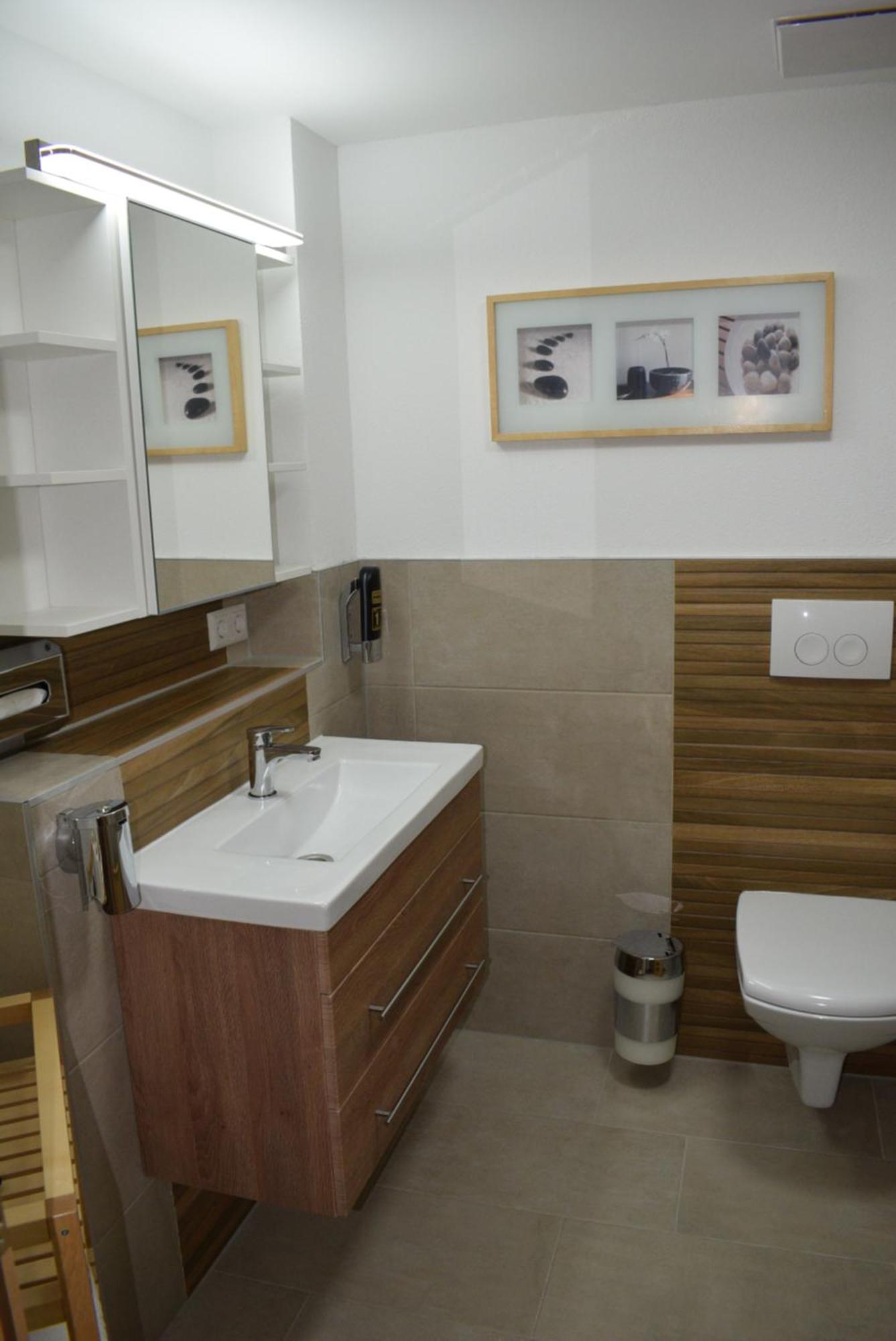 Apartment with Lake View photo 3