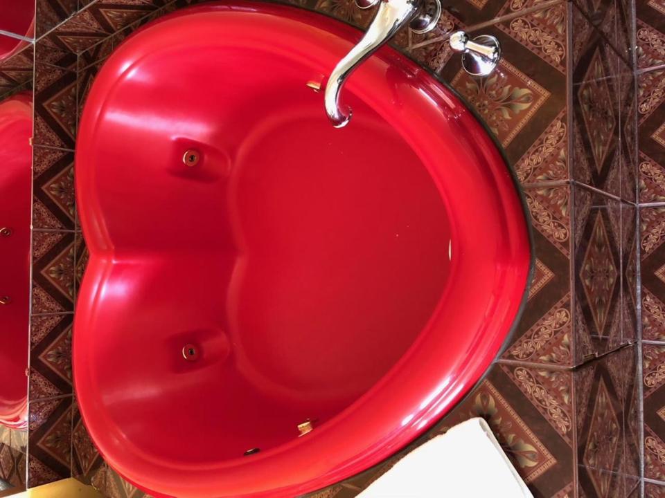 King Suite with Spa Bath photo 2