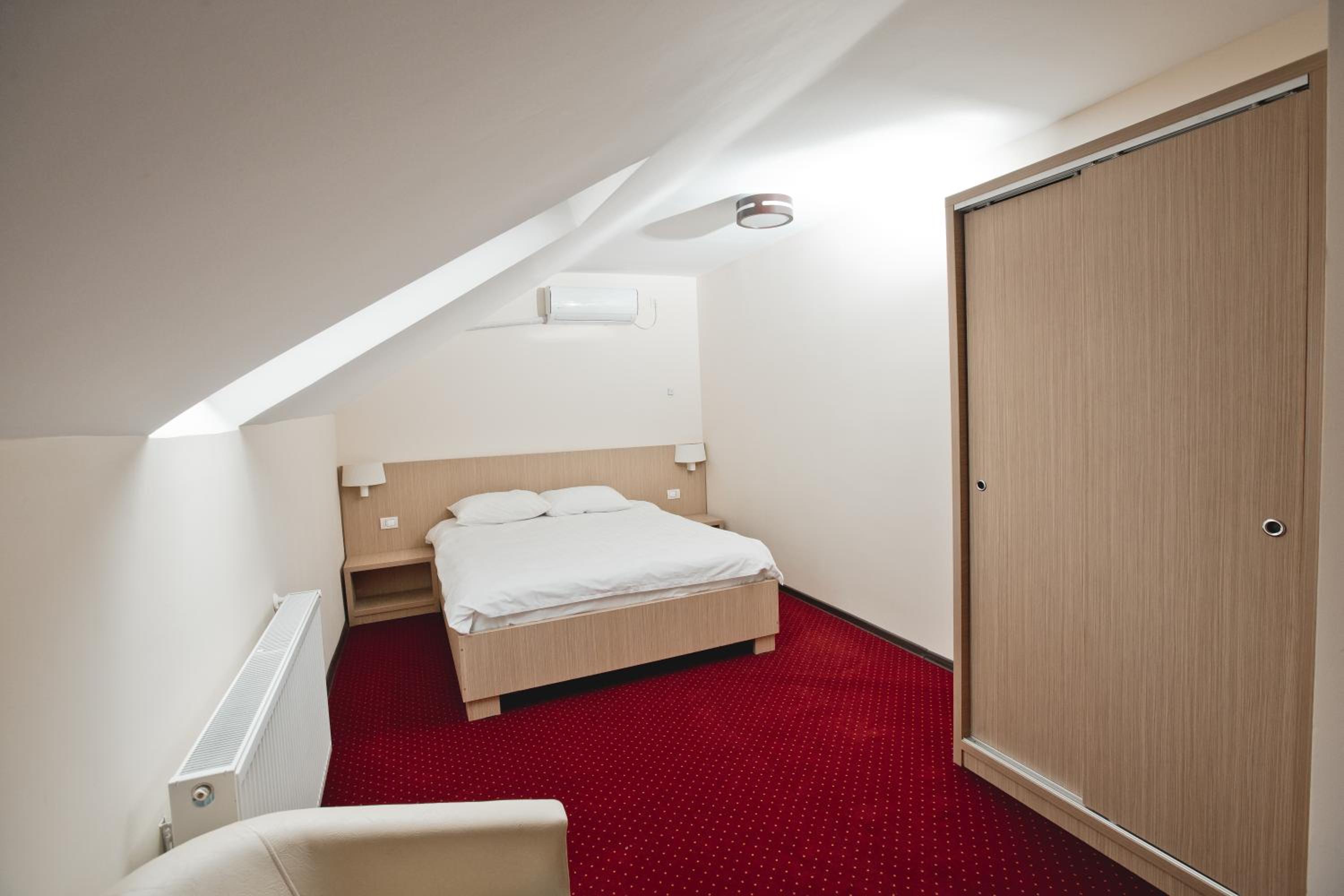 Standard Double Room Attic