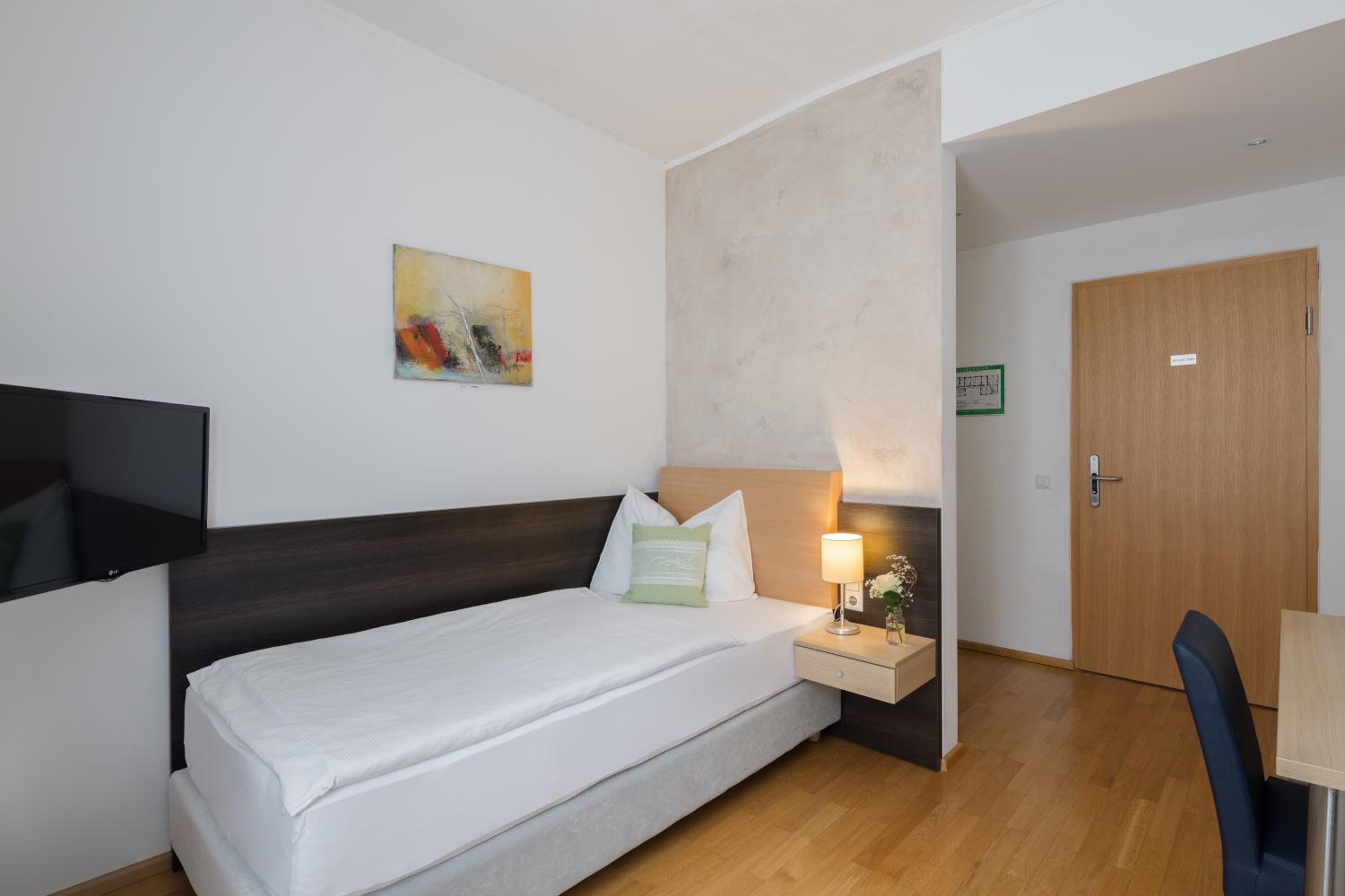 Double or Twin Room photo 1