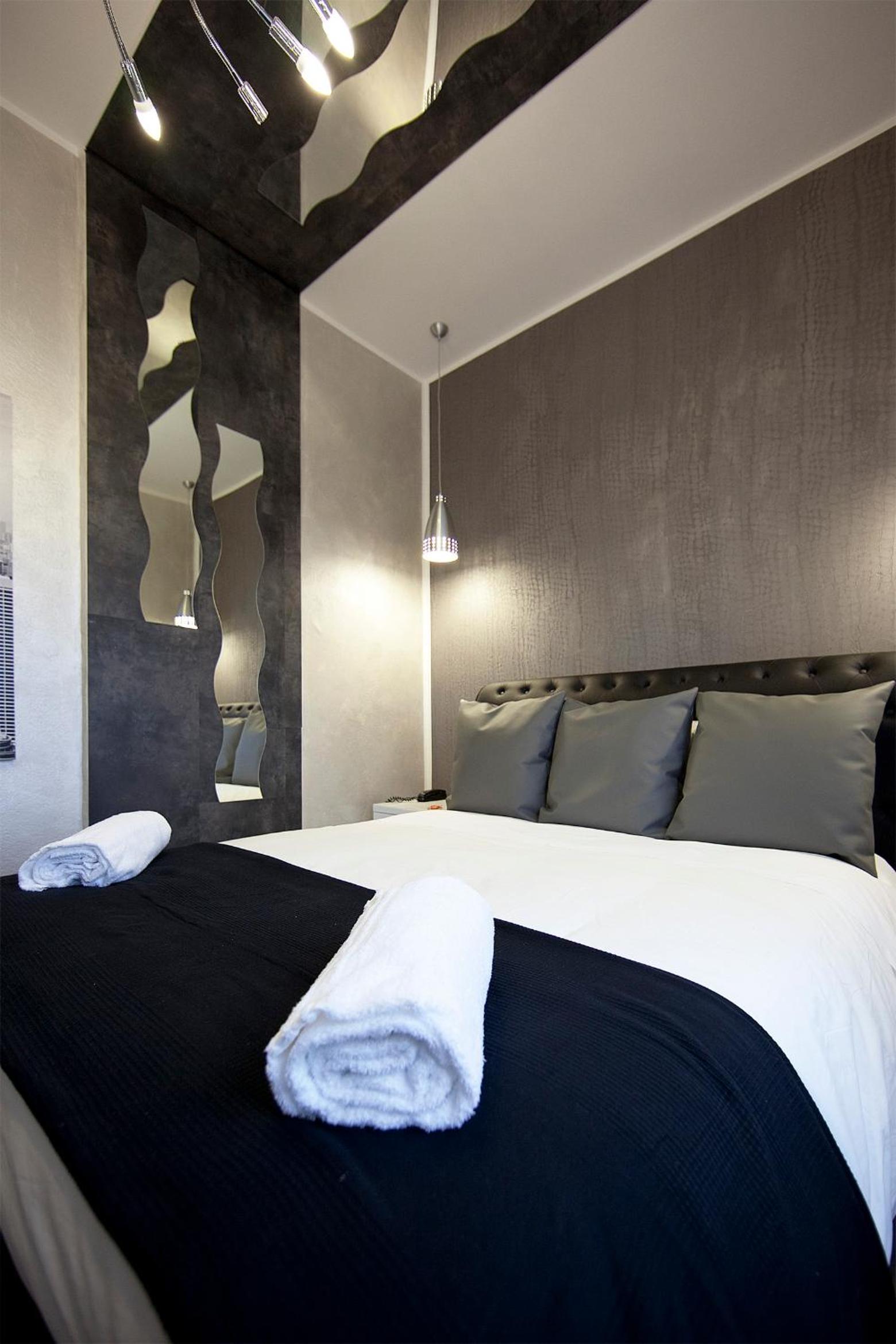 Deluxe Double or Twin Room photo 1