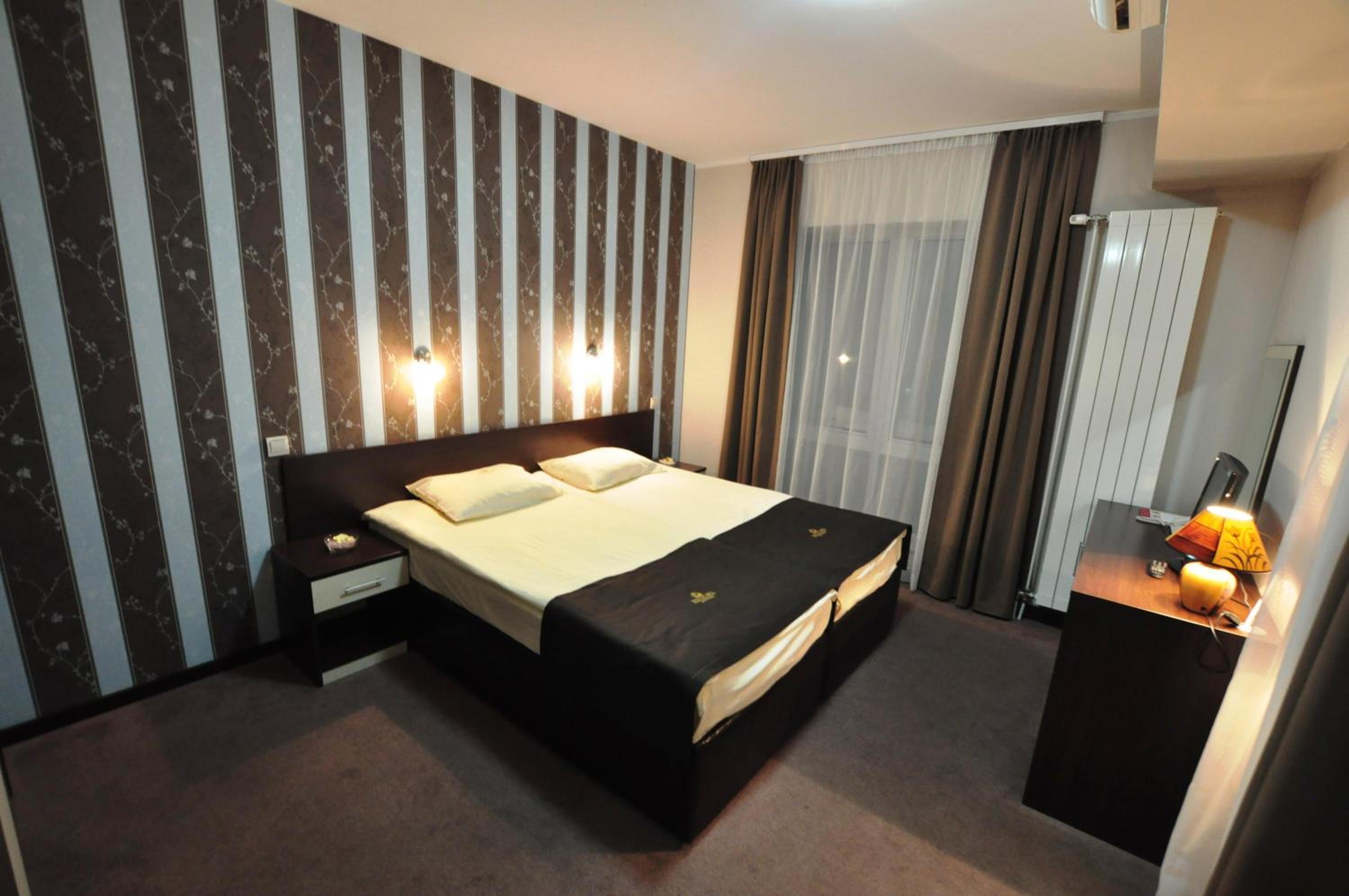 Special Offer - Luxury Double Room with Royal Wellness Package photo 1