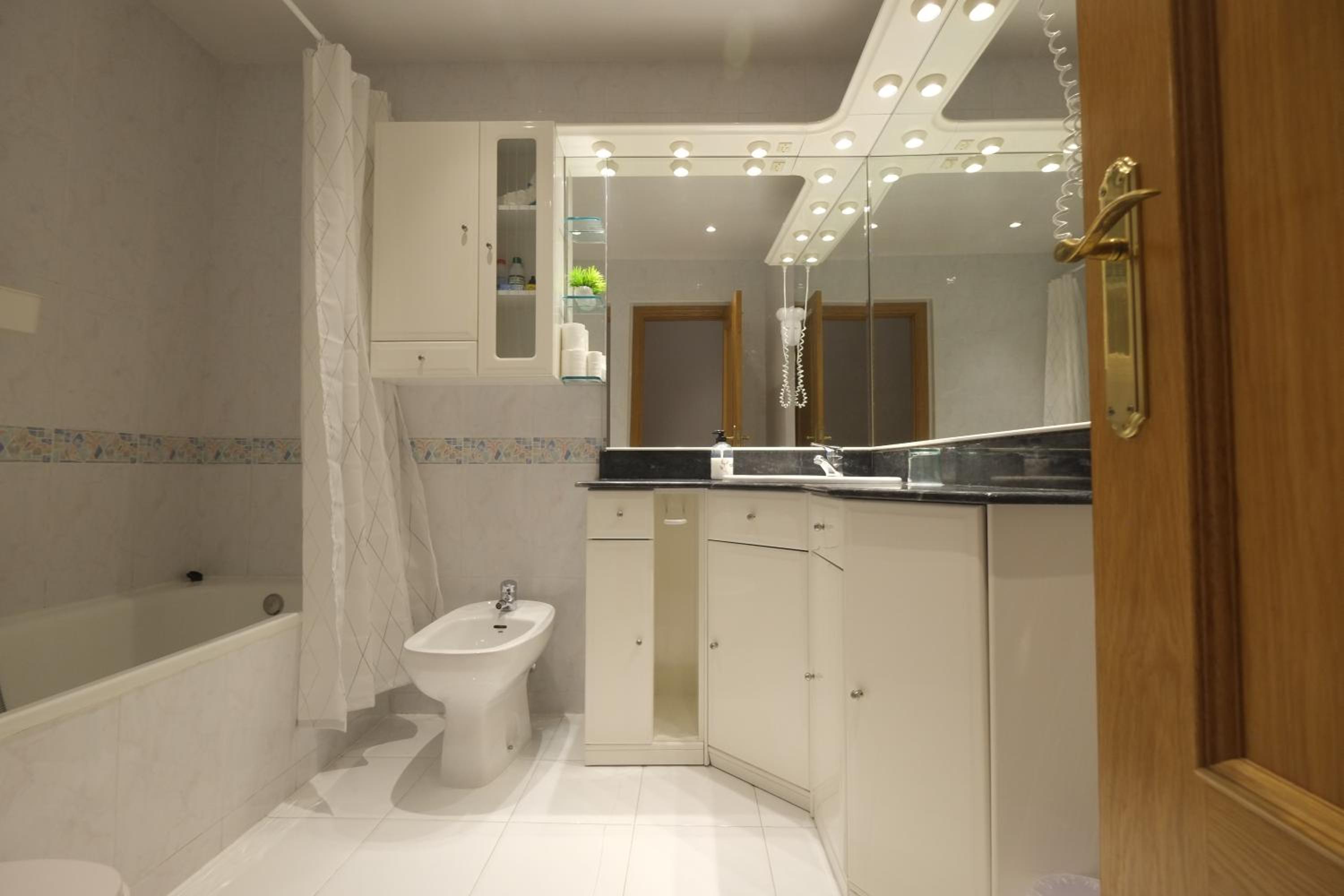 Two-Bedroom Apartment - Photo 7