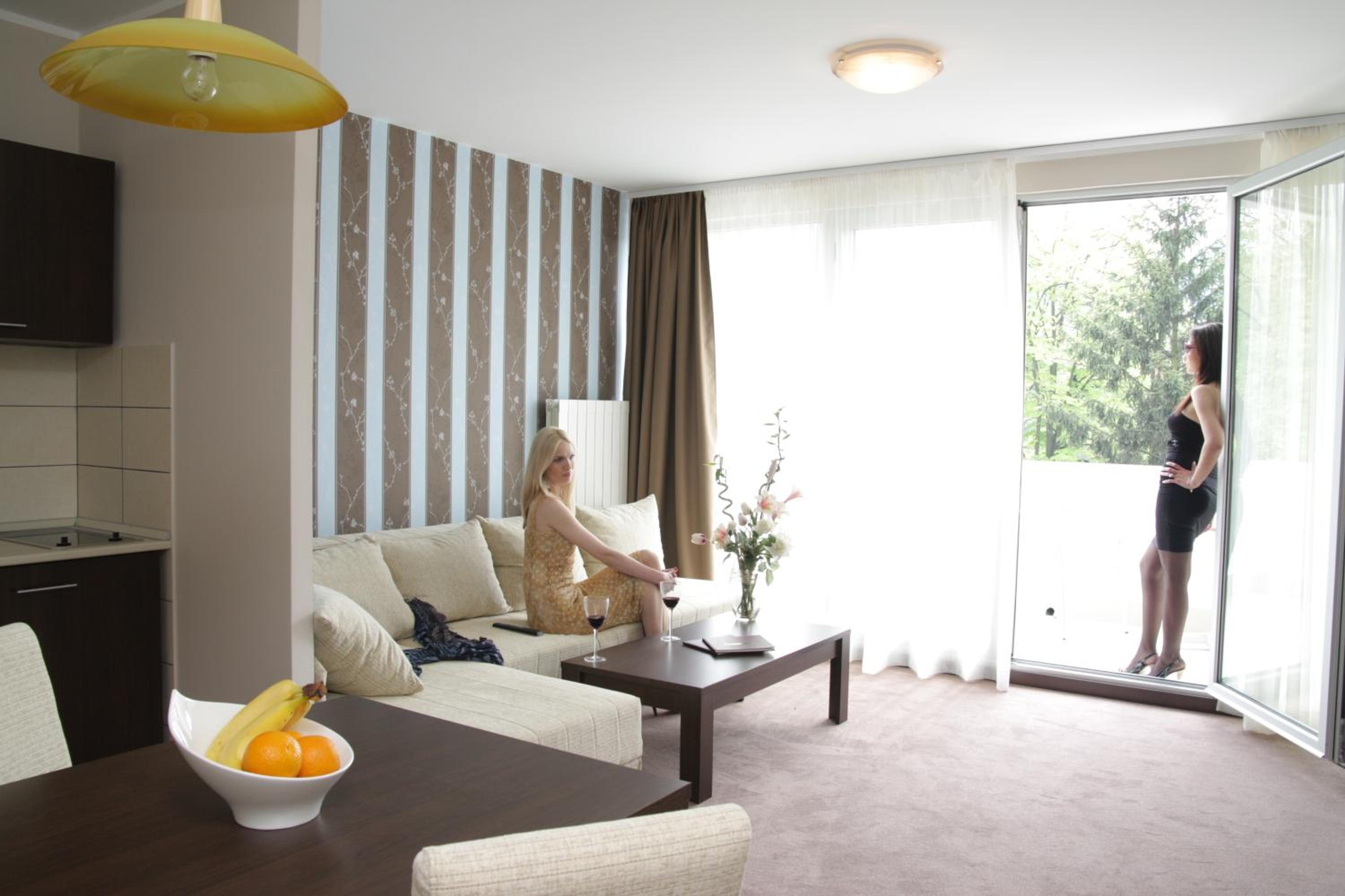 King Suite with Spa Bath photo 3