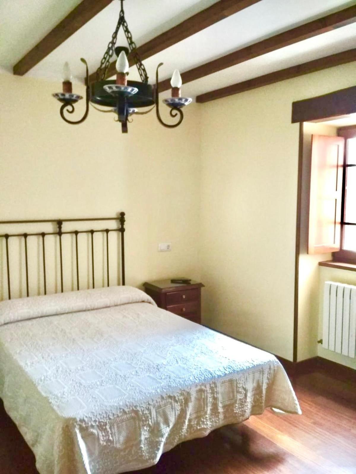 Double Room with Private Bathroom photo 2