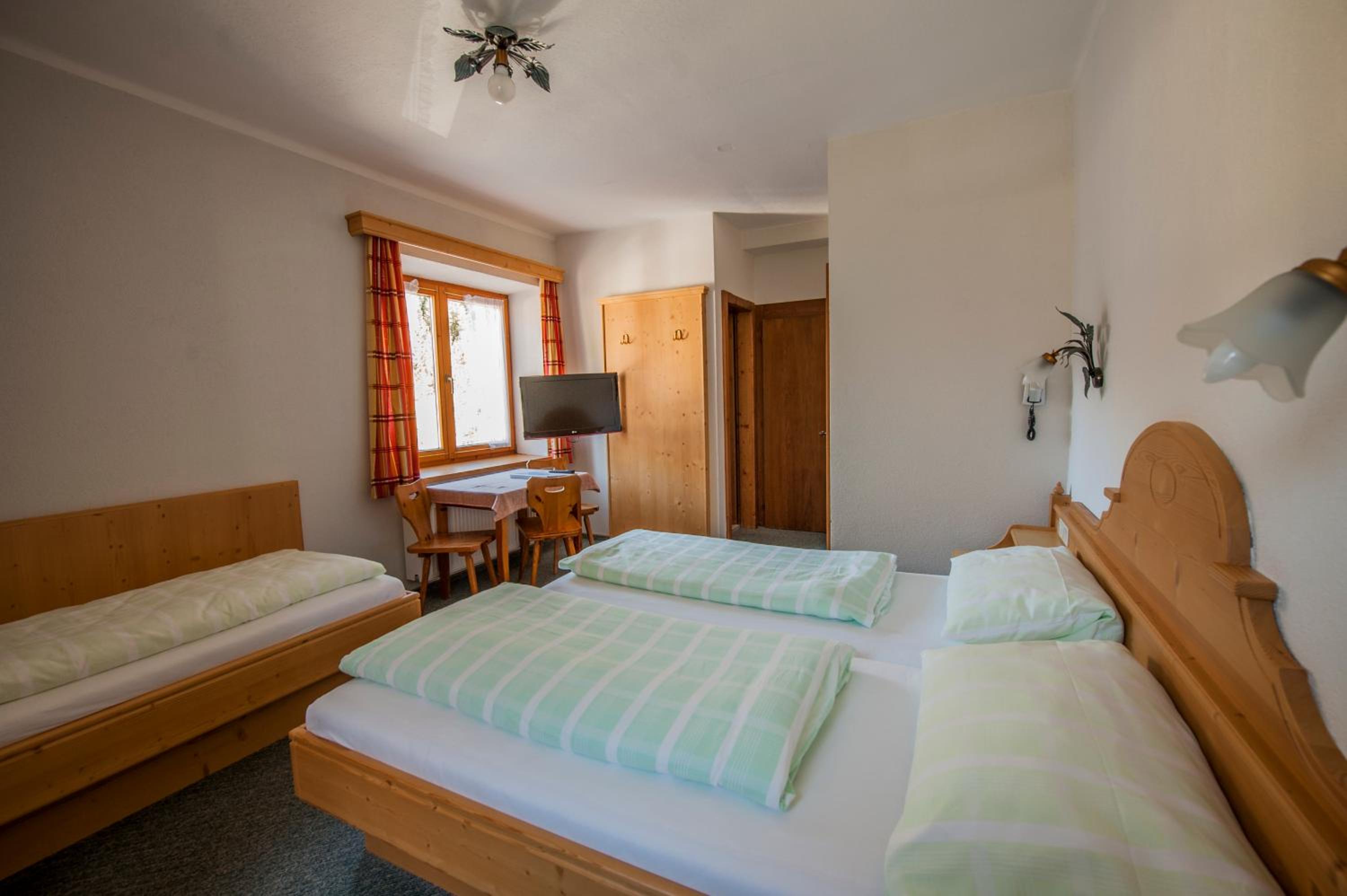 Triple Room photo 3
