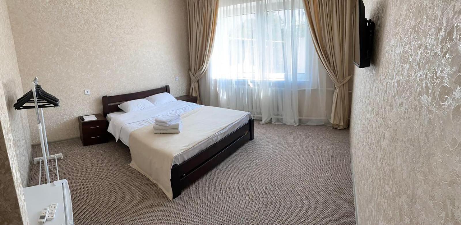 Large Double Room photo 1