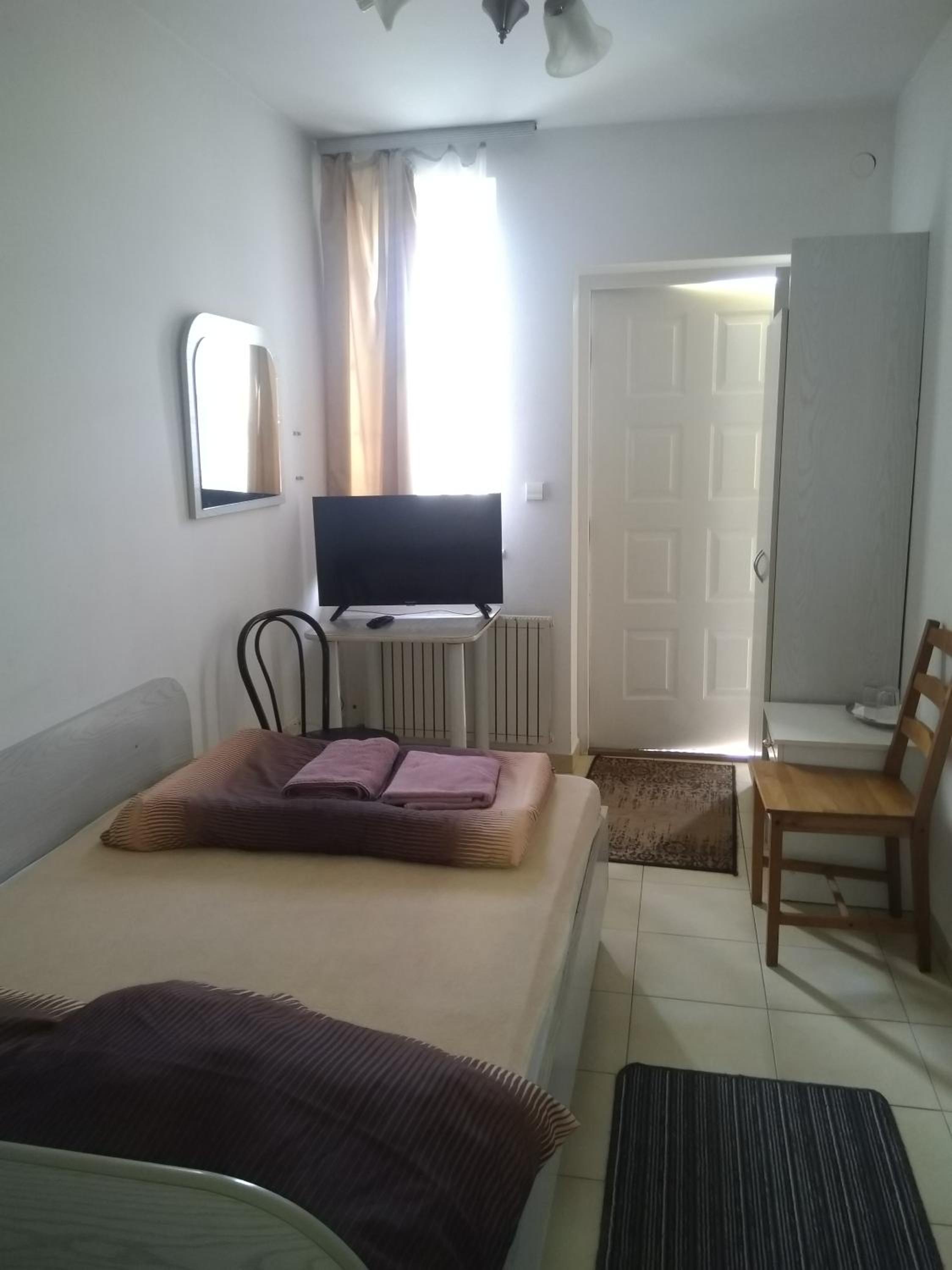 Small Double Room photo 2
