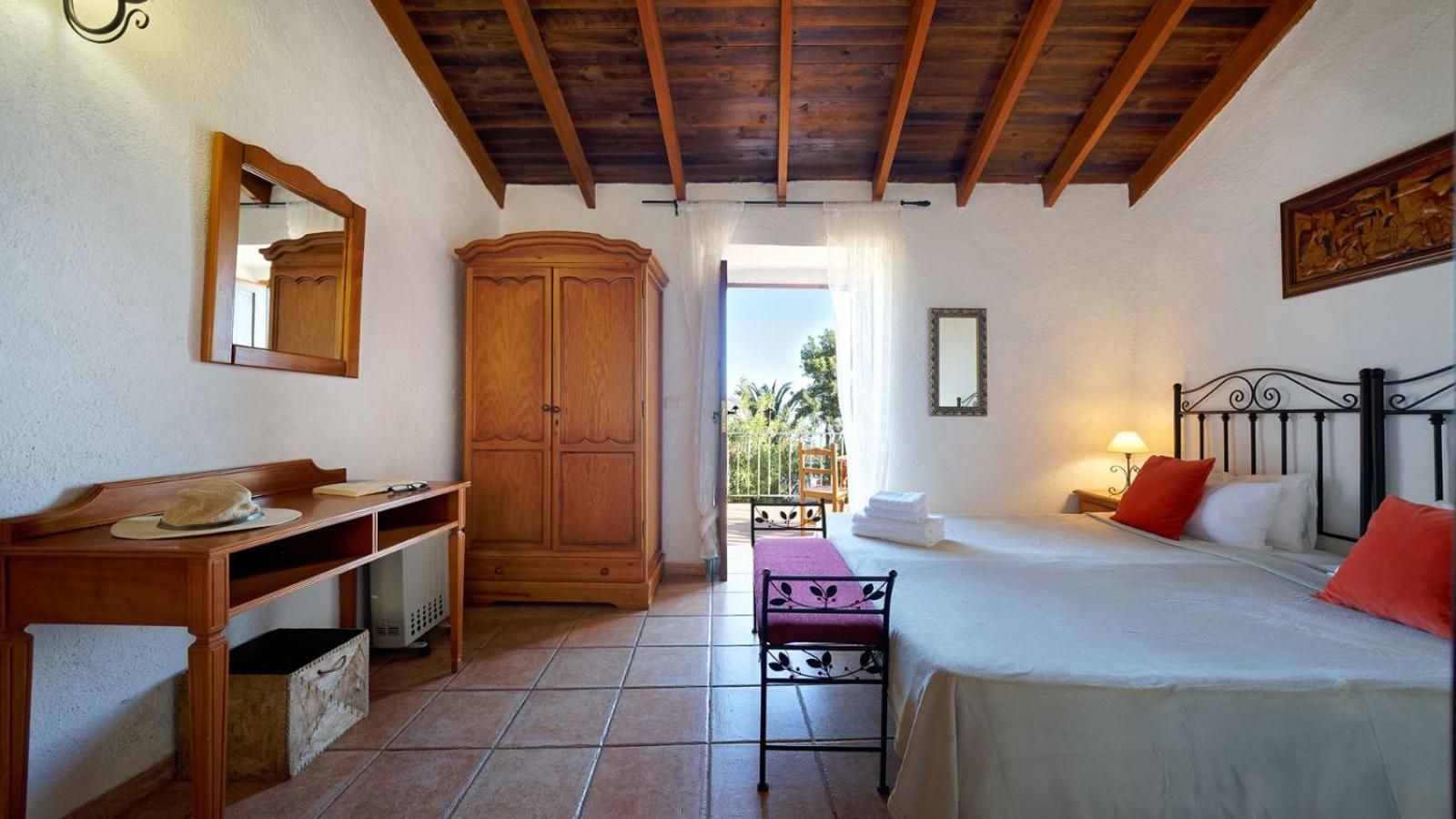 Double Room with Balcony and Sea View photo 3