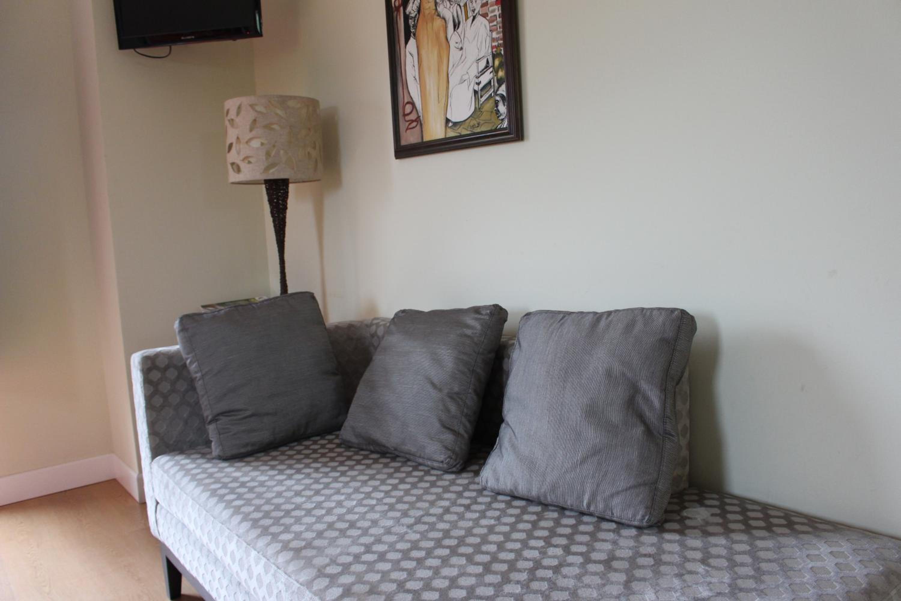Double Room - Photo 14