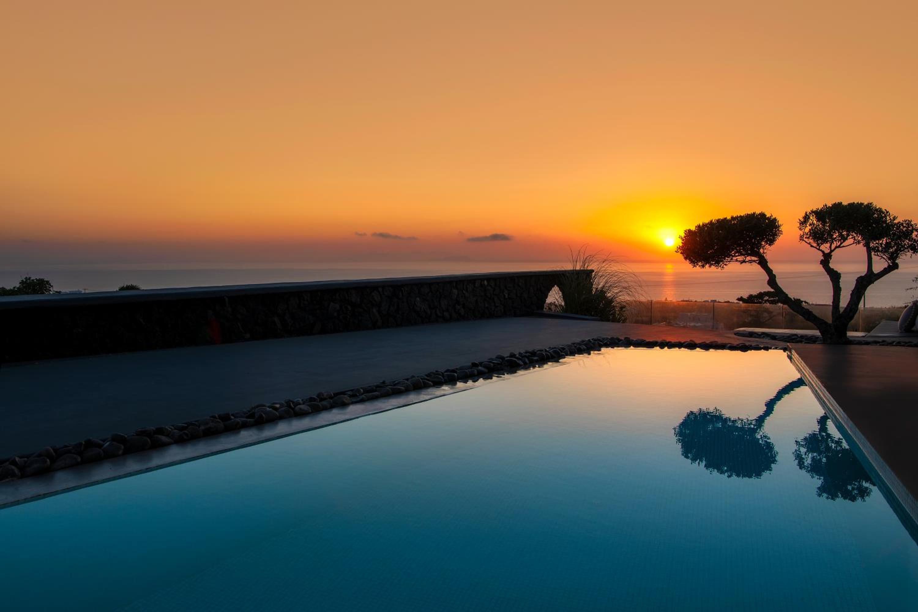 Two-Bedroom Villa with Indoor Hot Tub & Private Pool (Aqua Marine Villa) photo 3
